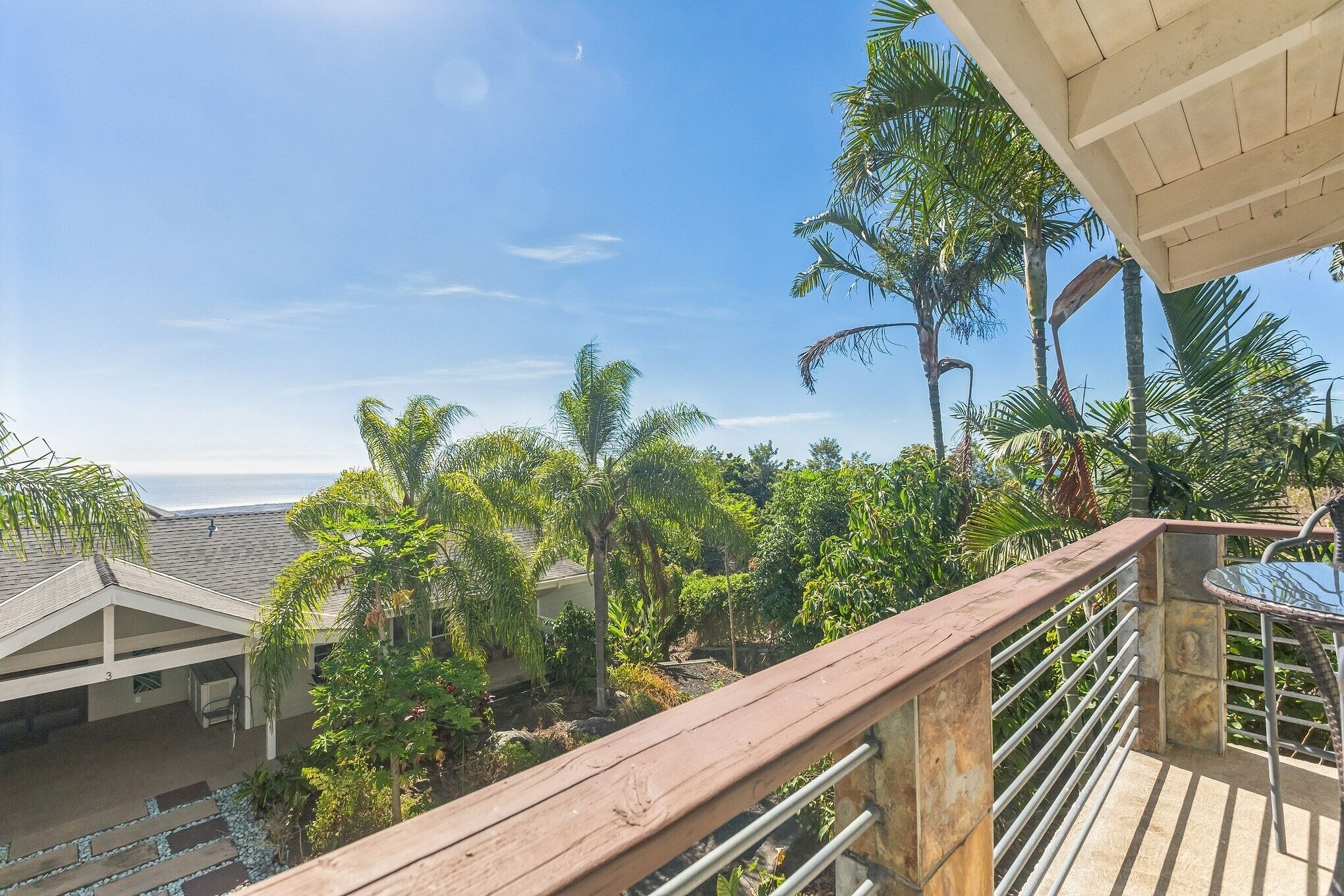 Charming Pu'ukala Sunset - Near Hiking and Golf by RedAwning