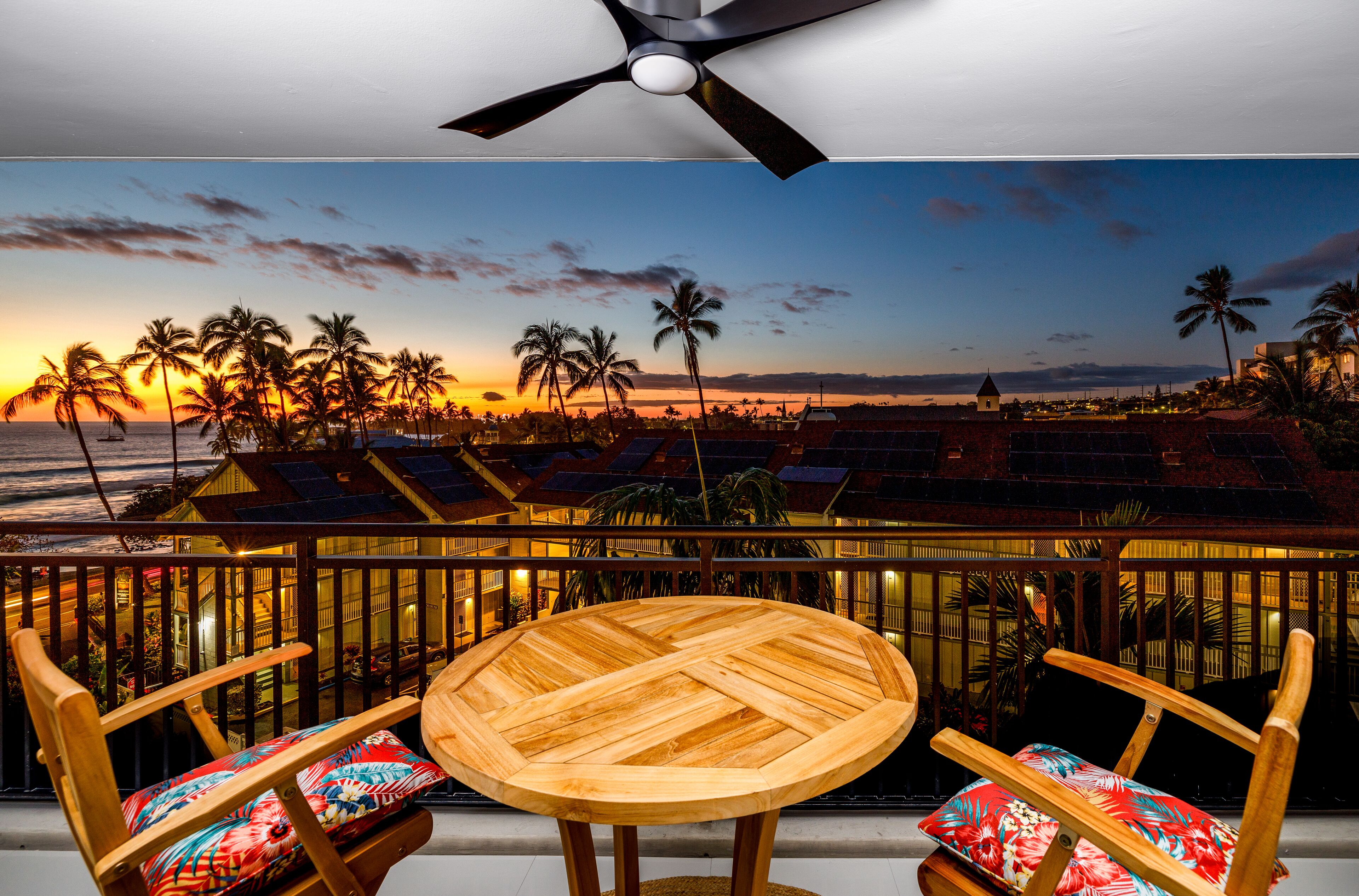 KONA GETAWAY!!nA Complete  2024 Renovation!!!!NON-SMOKING