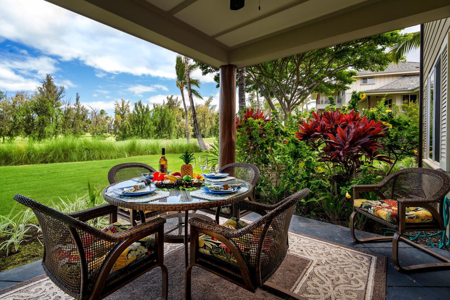 🏖️Walk to Restaurants | Full Kitchen | Concierge Included | vrKCV