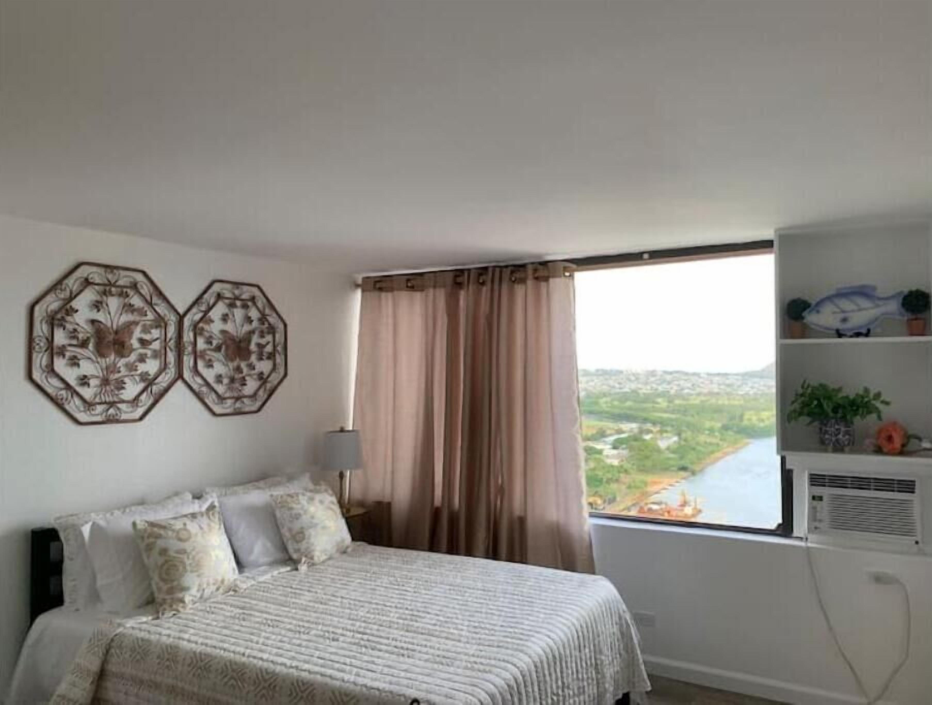 !New Remodel Oceanview Waikiki AlaWai AlaMoana