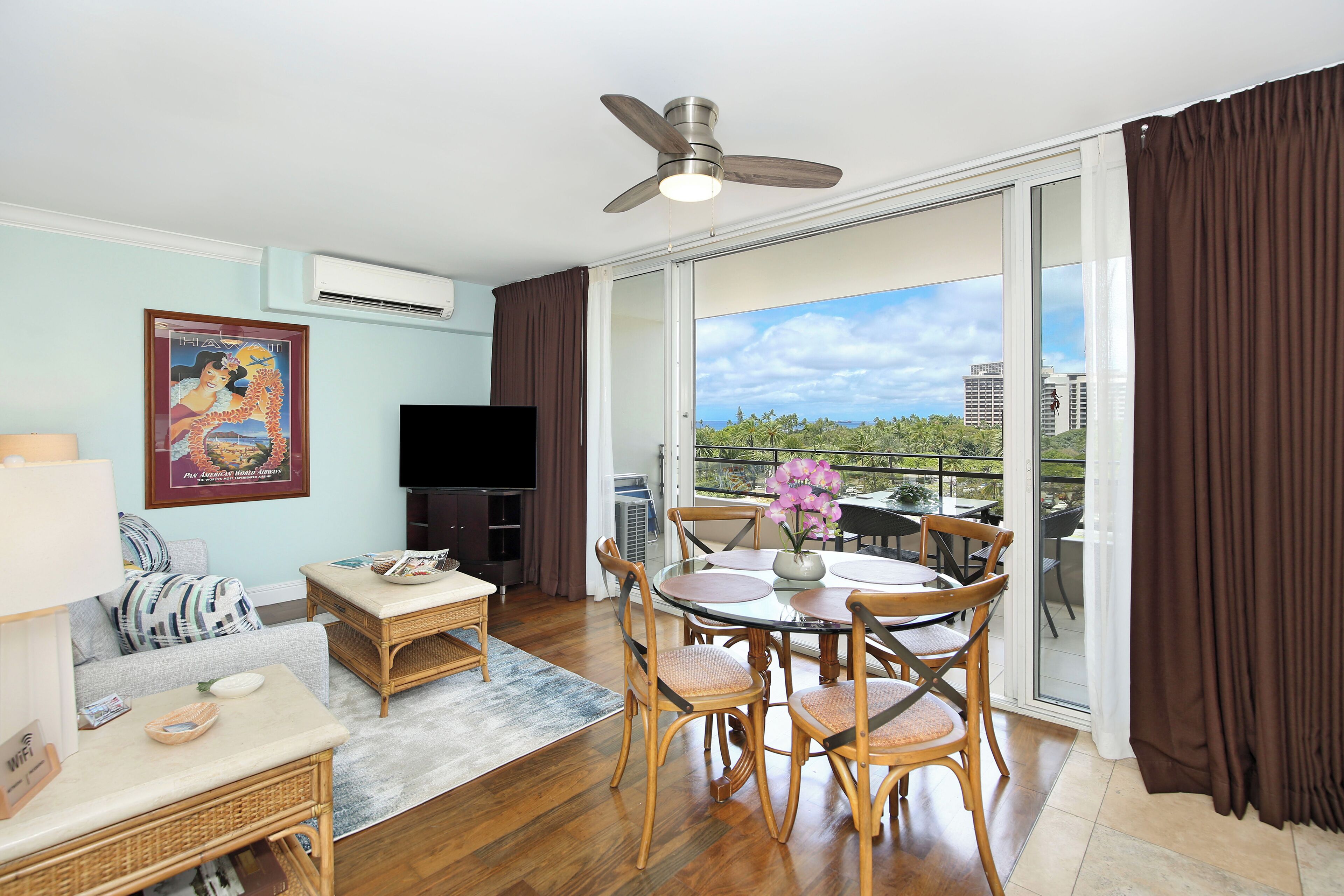Gorgeous partial Ocean View in the Heart of Waikiki!
