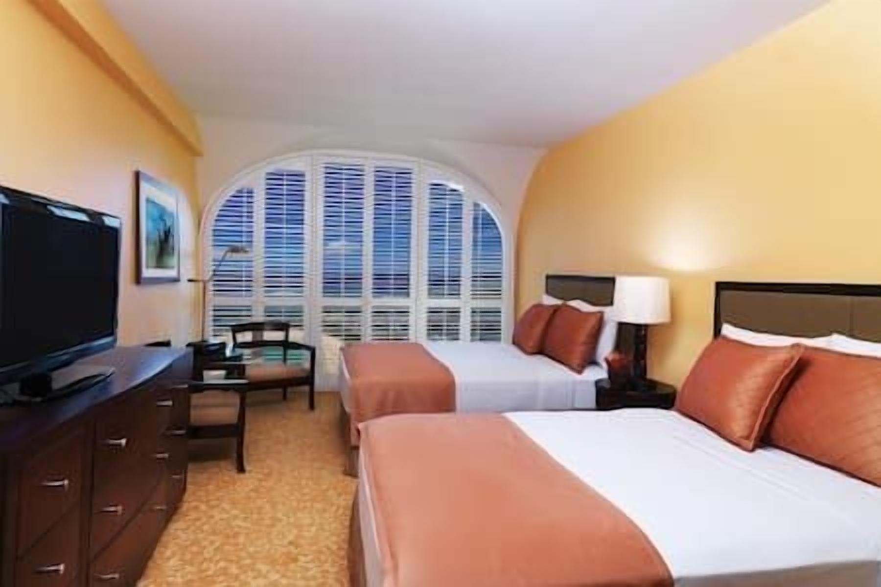 3 HGVC Hawaiian Village Beachfront Resort and Spa!