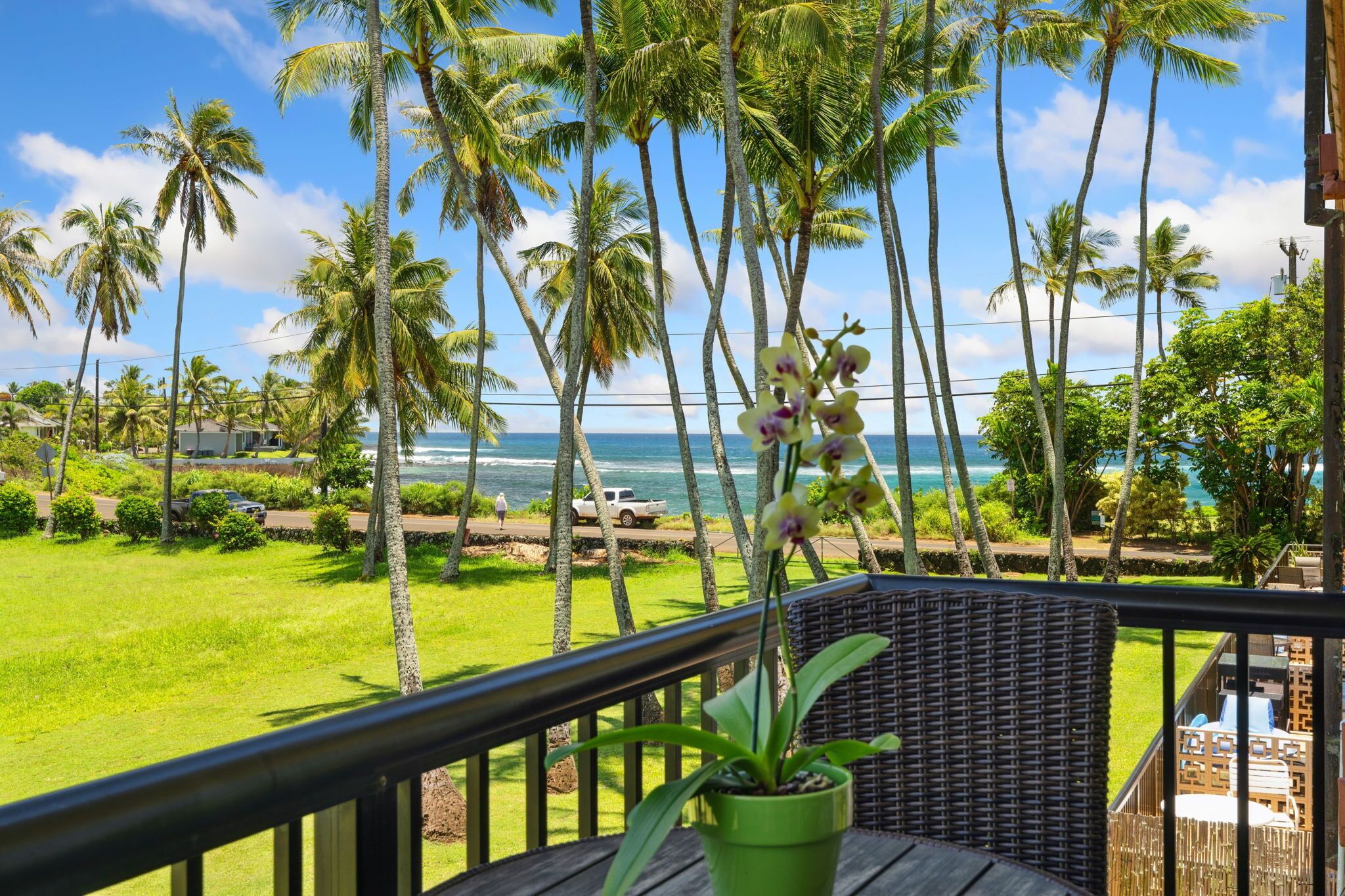 Ocean, Coastline & Mountain Views from Lanai
