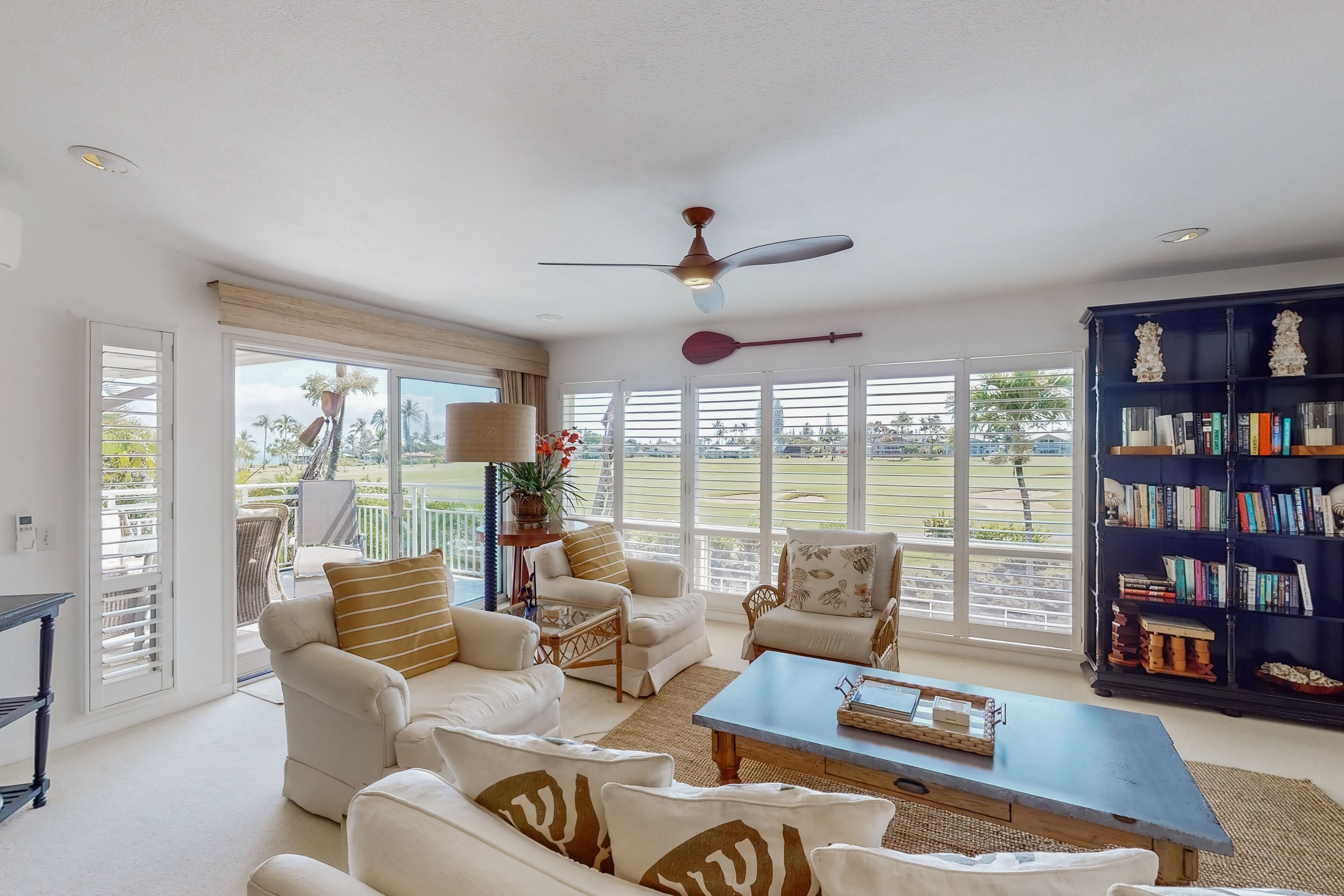 Luxurious golfside condo with ocean and golf course views
