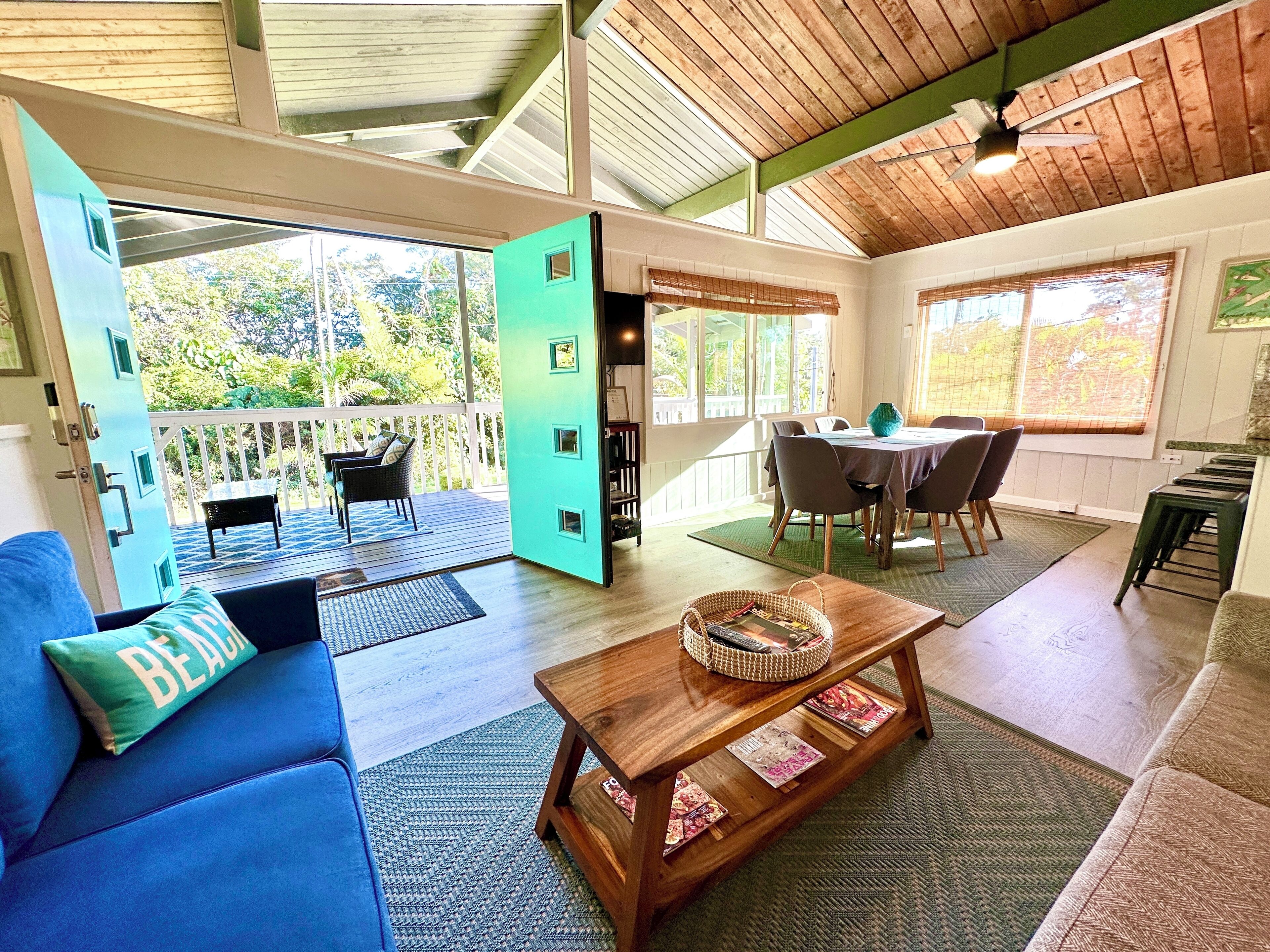 Quiet Hilo Cottage, Prime Location for Beaches, Snorkeling, and Surfing