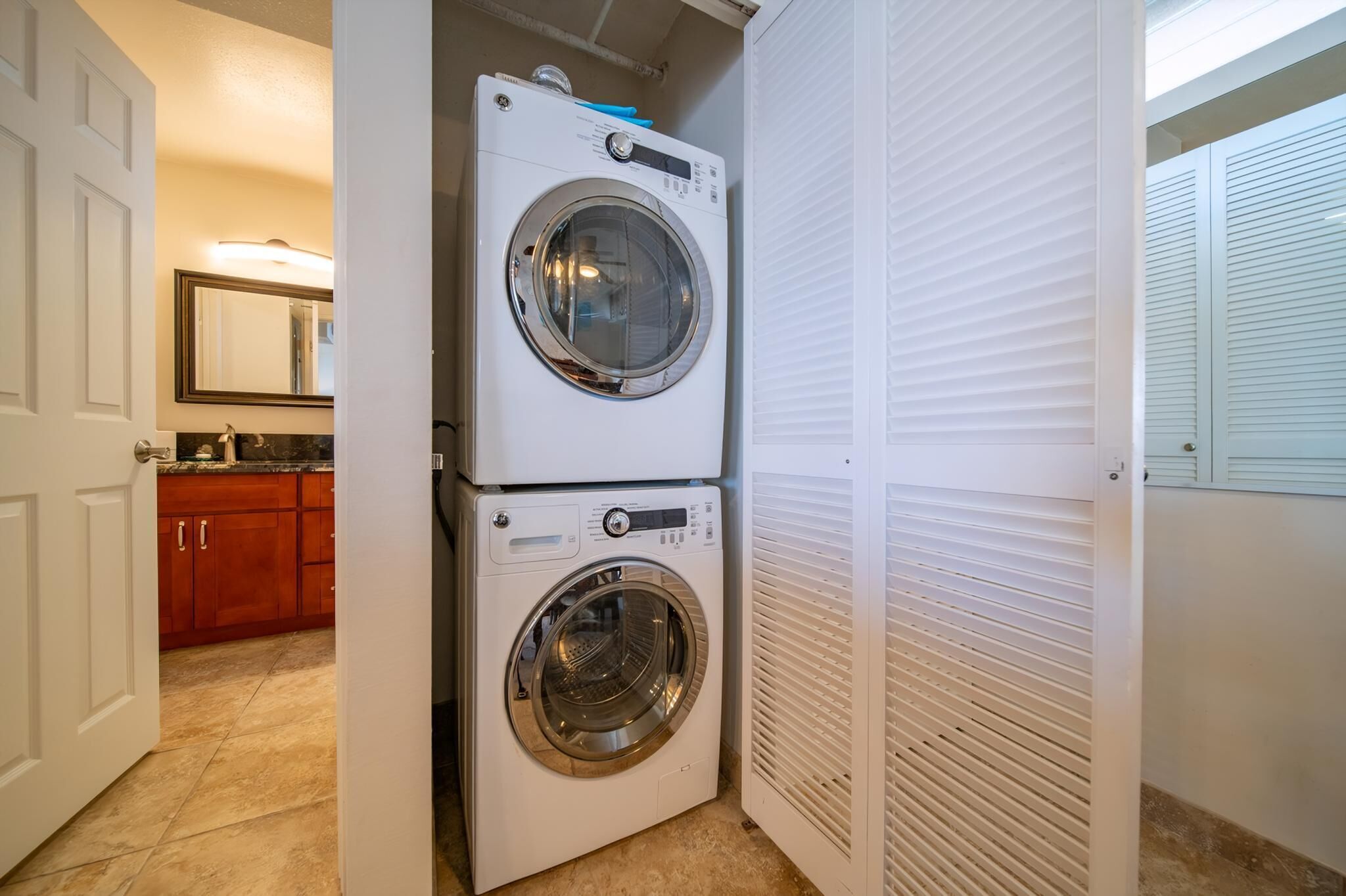 Royal Kahana Maui 1215 Ocean View 1 Bedroom