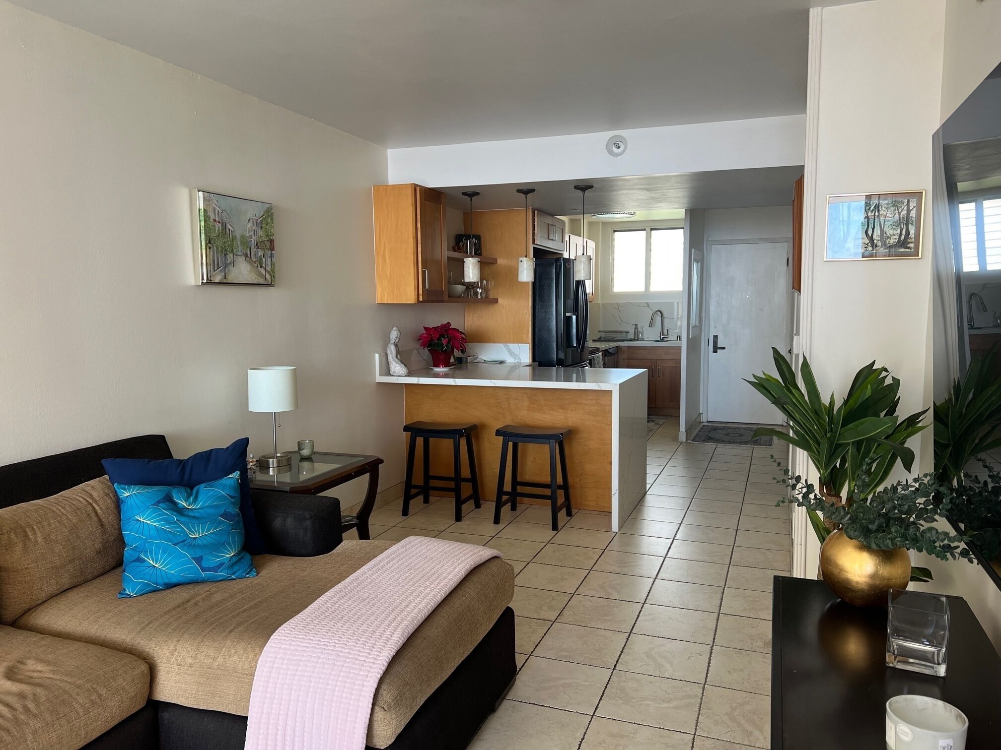 Charming 2-bedroom condo with Ocean views!