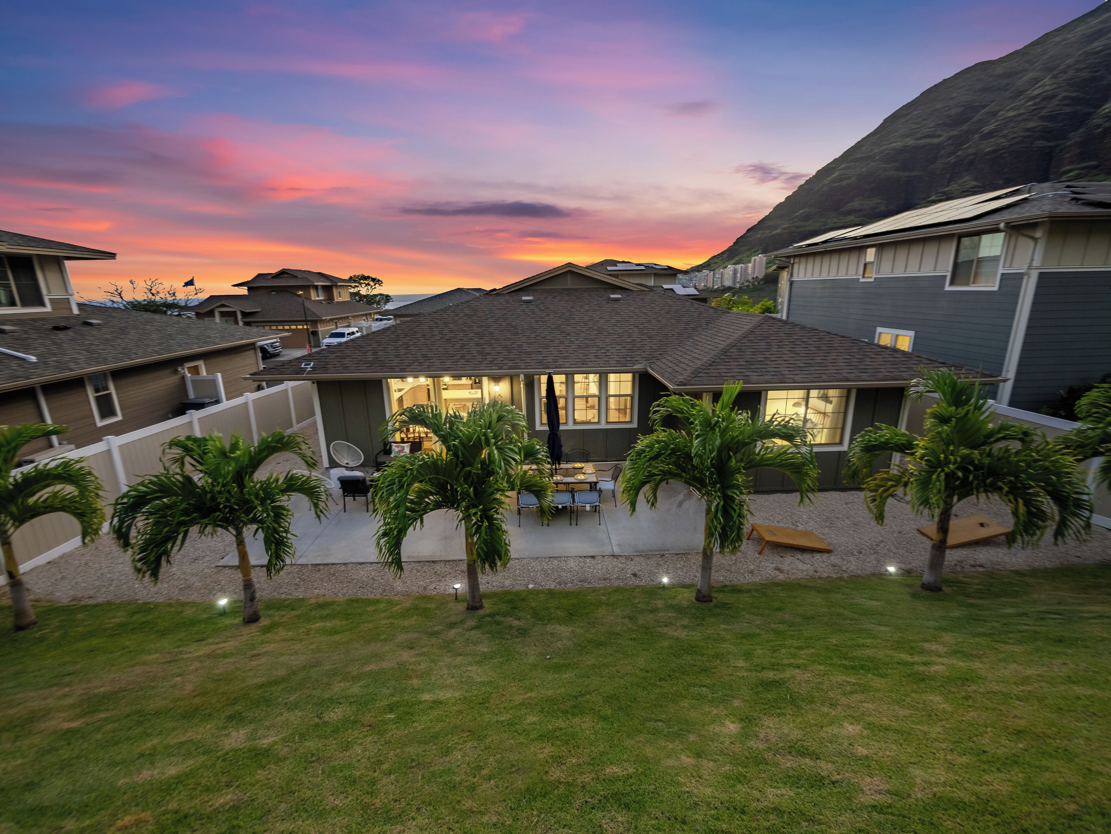 Oahu Family cabin_Oceanview and Beach Fun