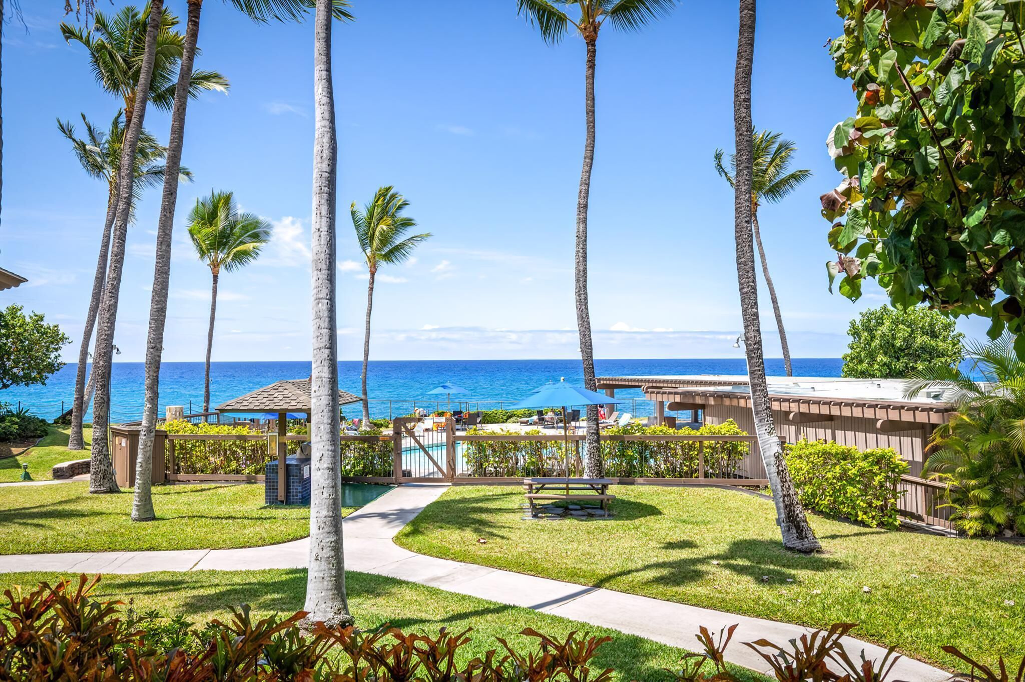 Kanaloa at Kona Oceanfront 2 Bedroom + Loft