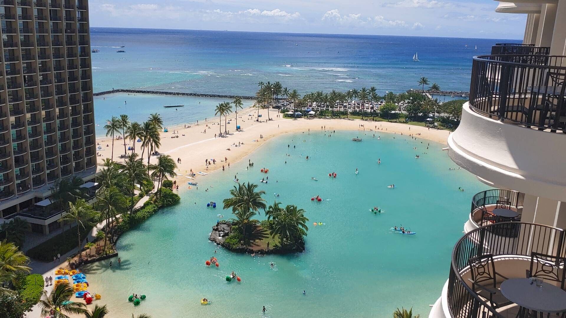 Discover Paradise at Lagoon Tower by Hilton Grand Vacations – 2 Bedroom Oasis