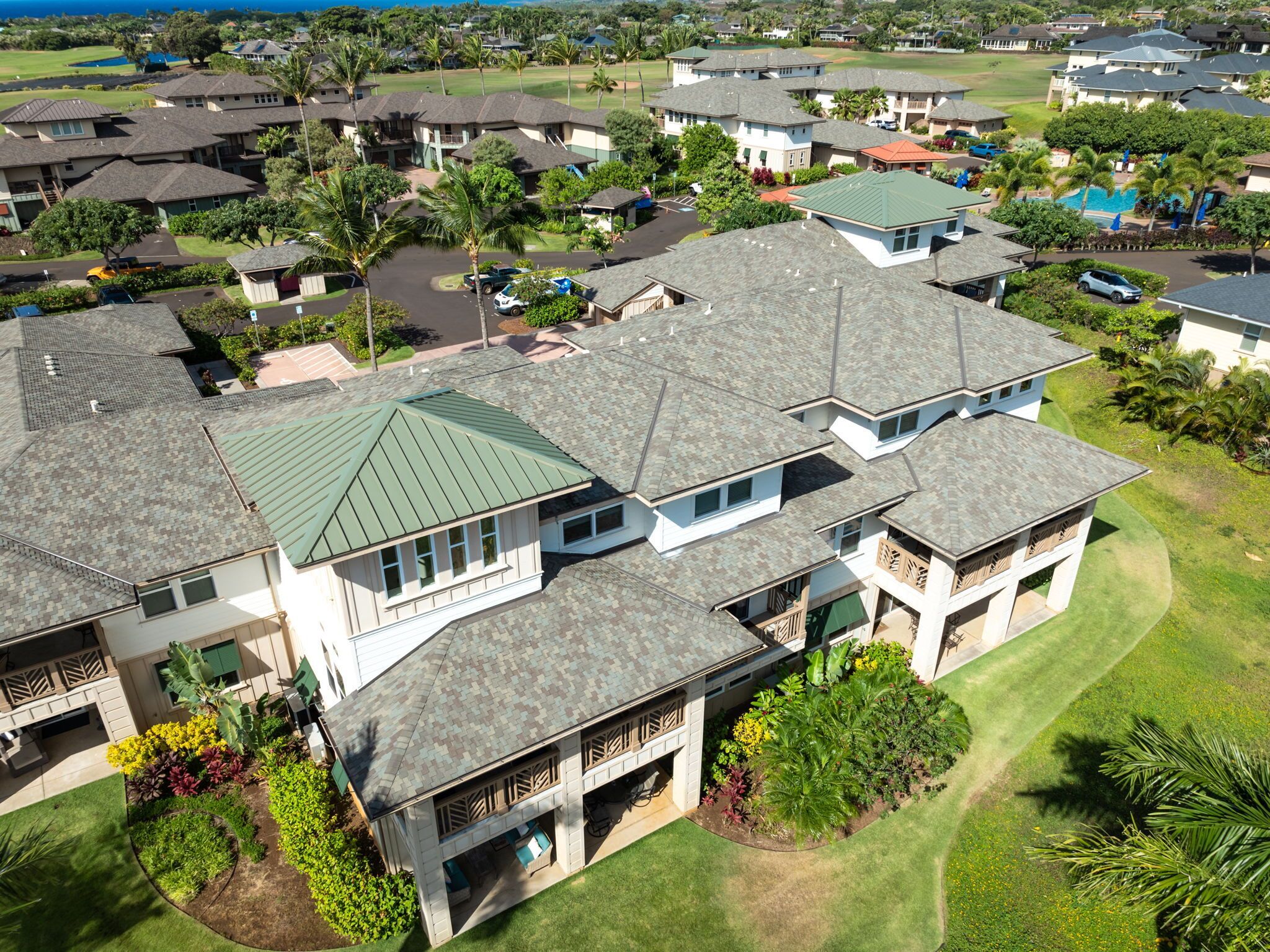 New Listing - 2 Bedroom, AC, Pool, Gym In Poipu