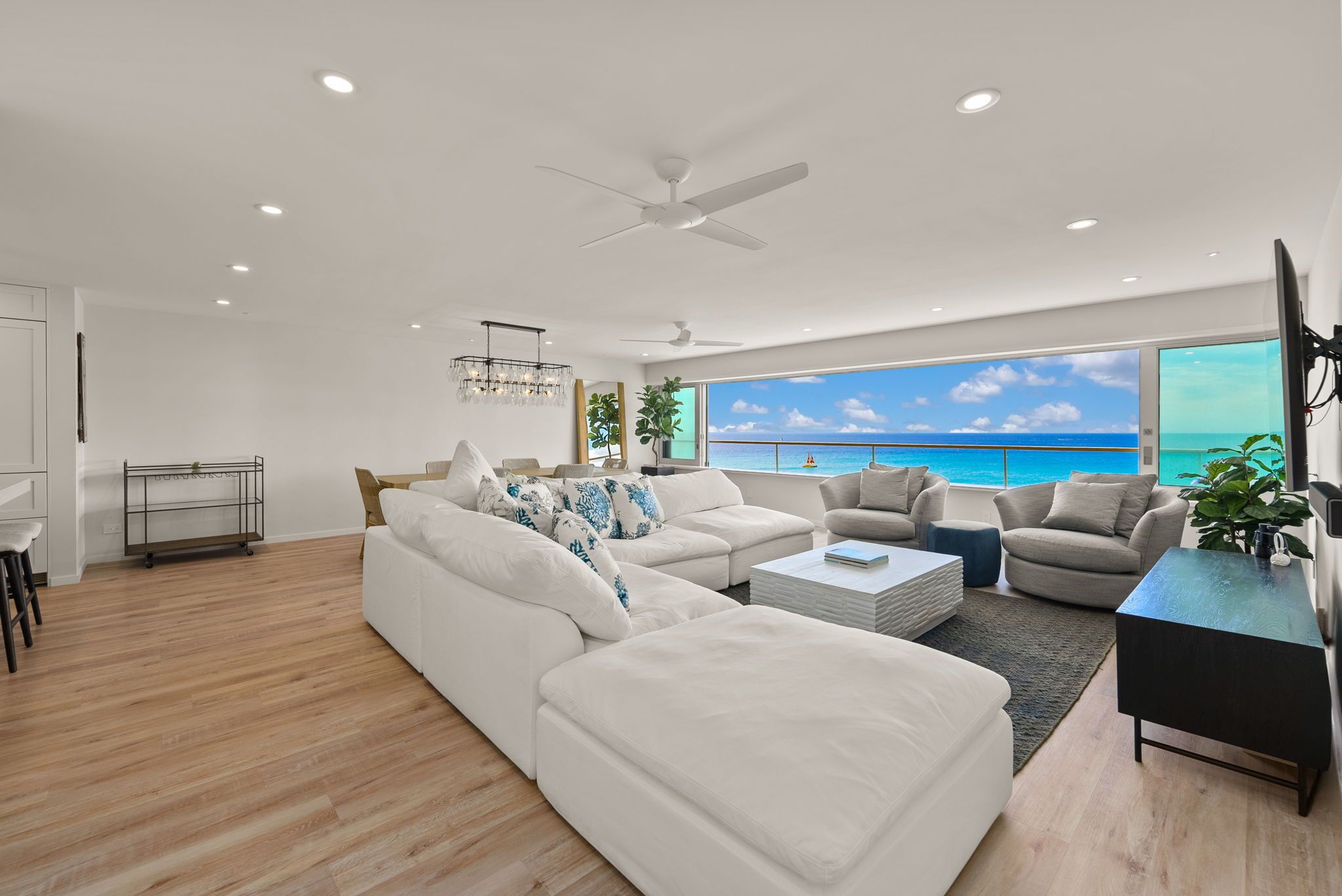 Colony Surf unit 1503 1504