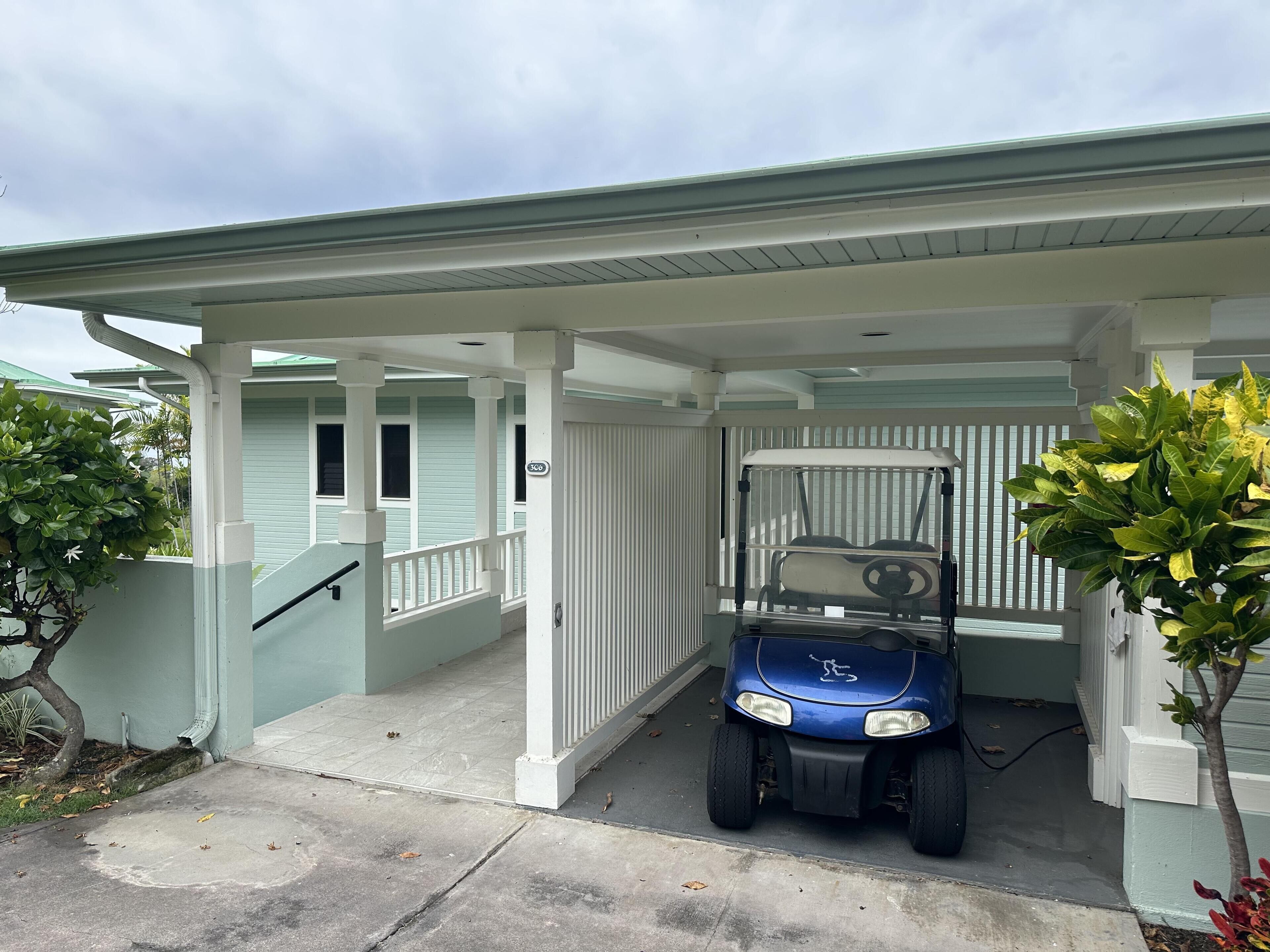 Stunning ocean and coastline view in Keauhou Resort!