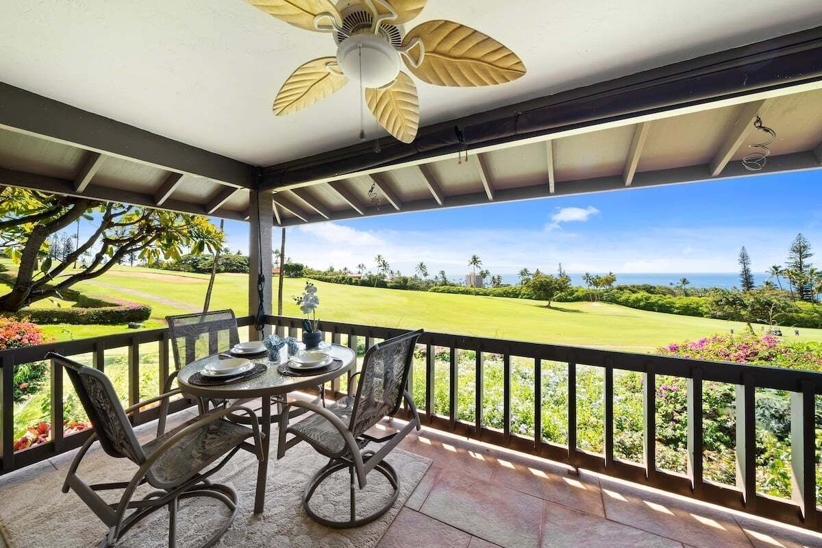 KPL 10 Panoramic Ocean and Golf Course Views 2BD Walking Distance to the Beach