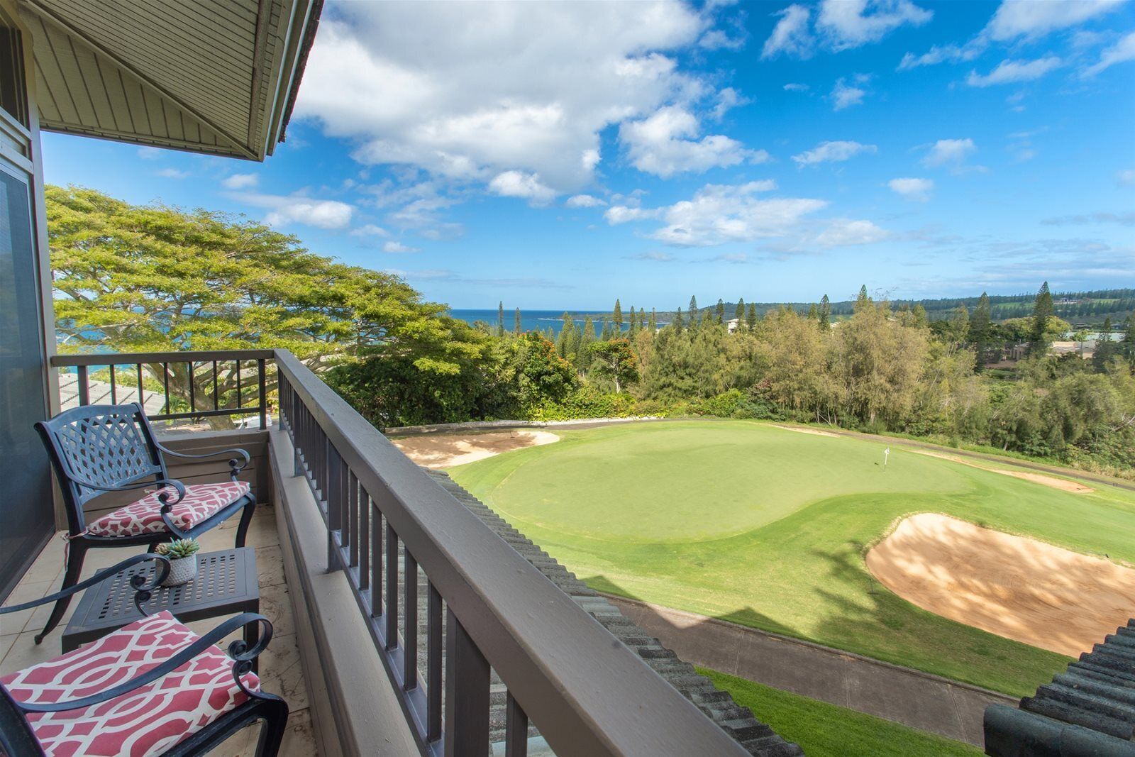 NEW LISTING! Offering limited time introductory rates! Luxury Remodeled Townhouse with Breathtaking Golf, Mountain & Partial Ocean Views
