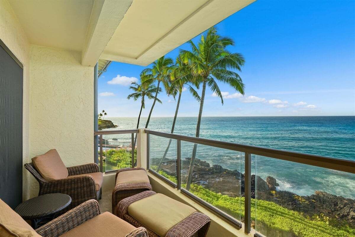 Oceanfront Elegance With Stunning Views - Double-Sized Lanai & Full AC