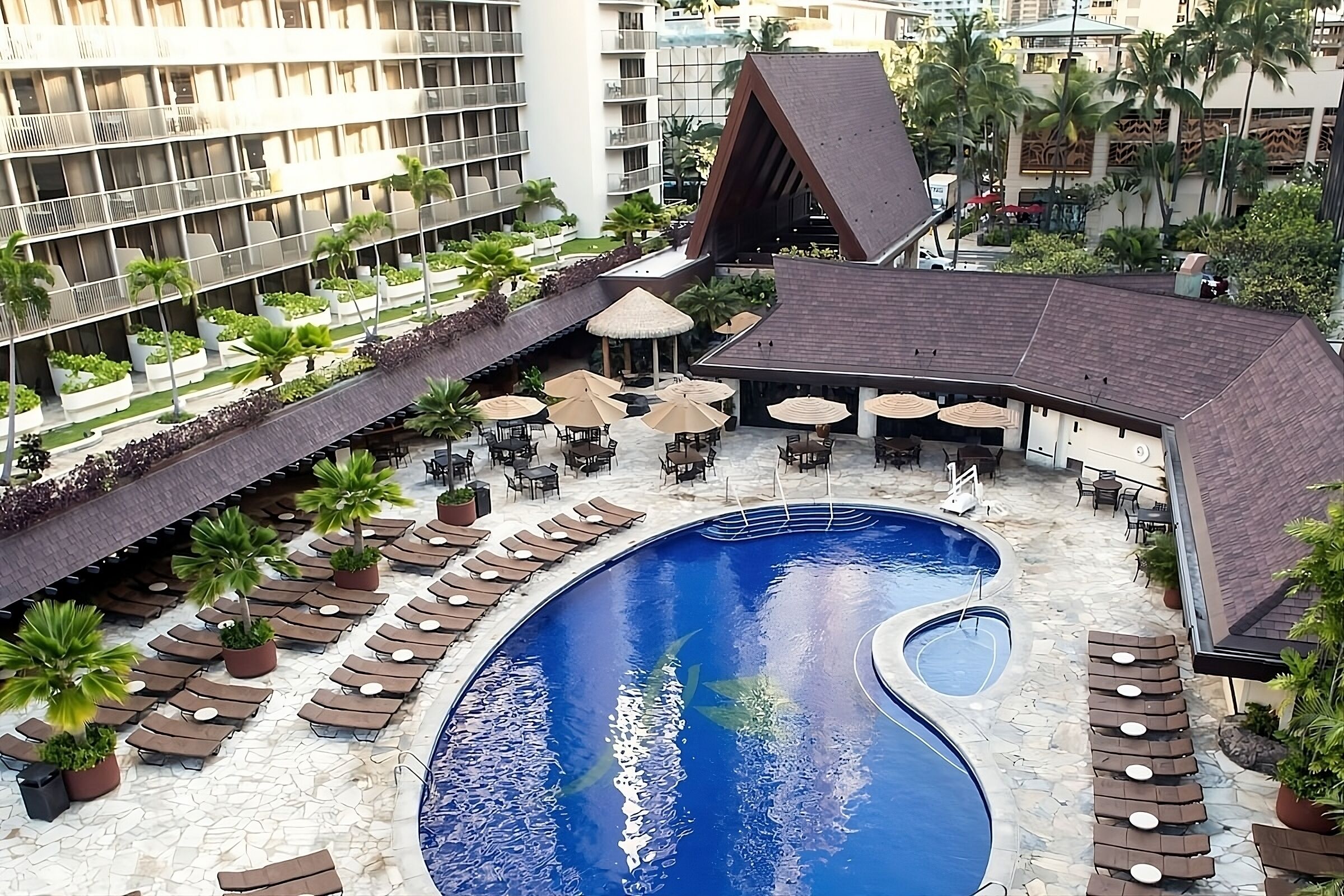 Charming Tropical Getaway with Outdoor Pool! Steps to Waikiki Beach!