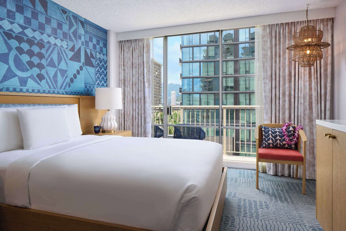 Queen Bed | Outrigger Waikiki | Shopping & Dining in Central Waikiki! Gym, Pool!