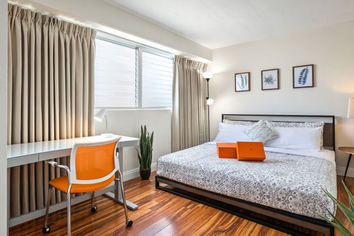 09 FREE Parking/10 min beach/2br-Waikiki/Ala Moana