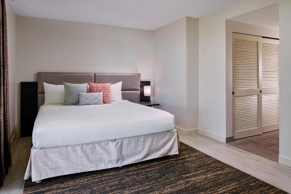 Kaimana Beach Getaway | Park View King | Direct Beach Access