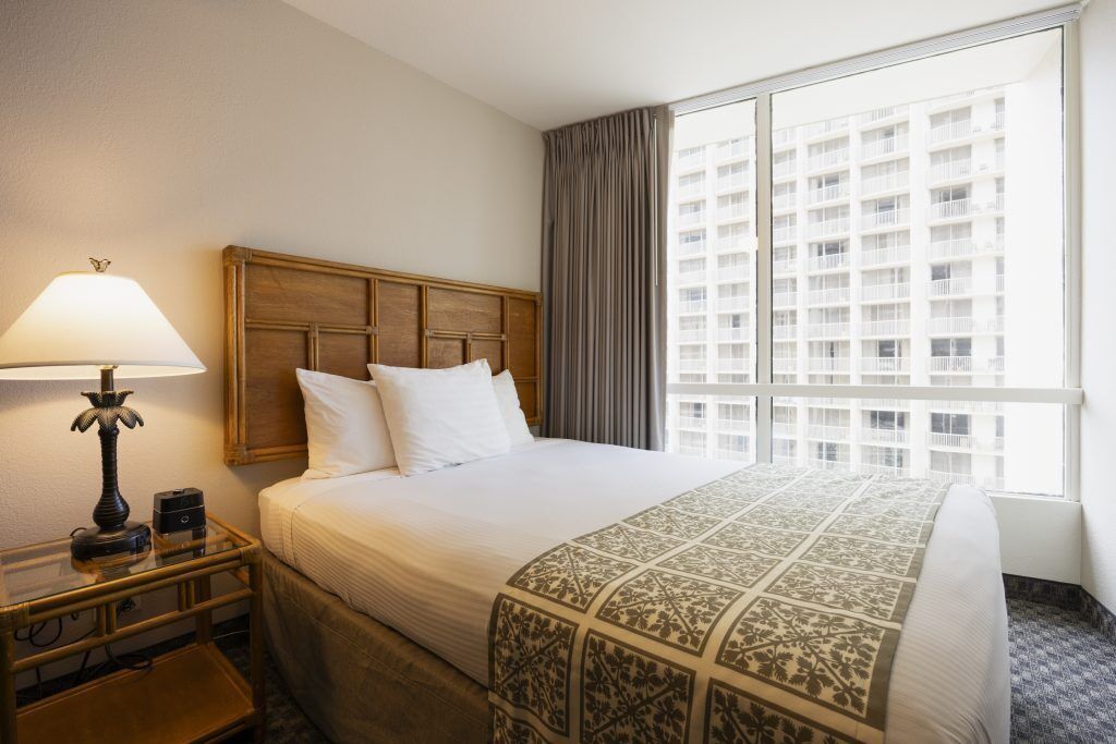 Charming Palm Suite at The Imperial Hawaii Resort