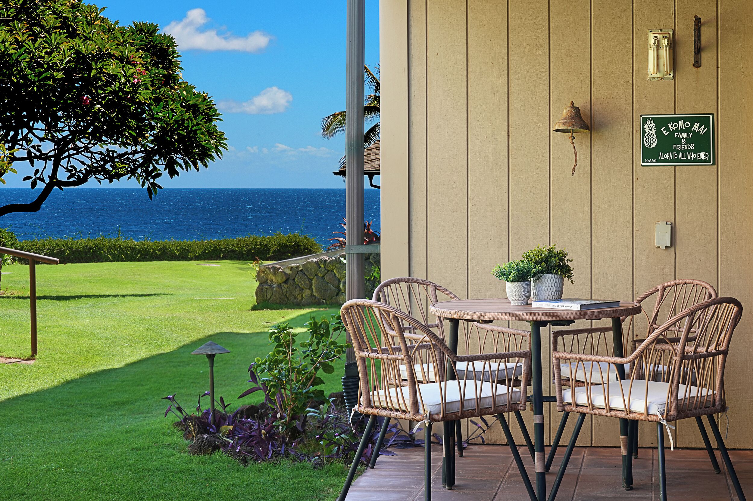 2-Bedroom Garden & Ocean Views!