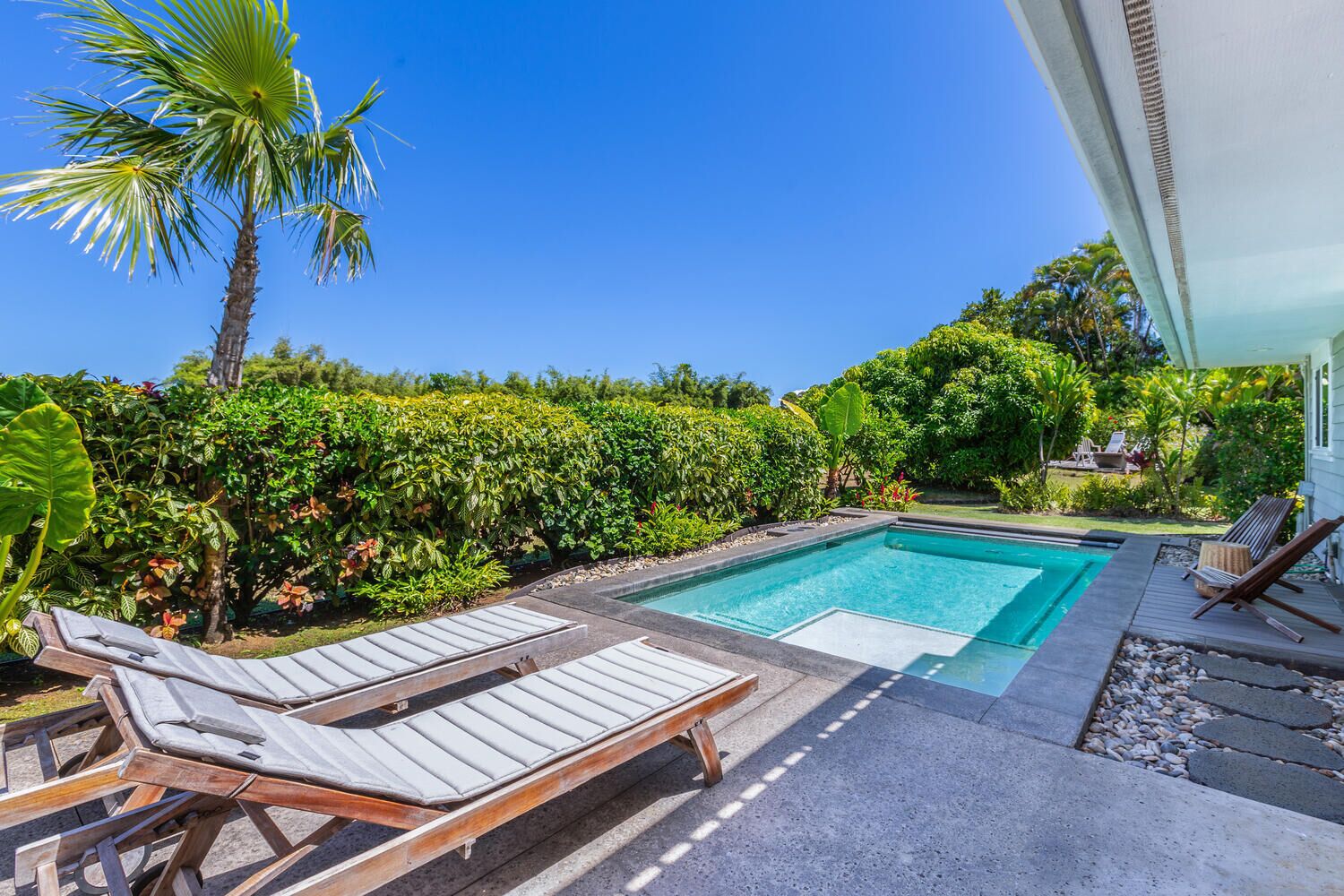 3 Bed Sleep 8 Princeville Golf and Ocean View Home