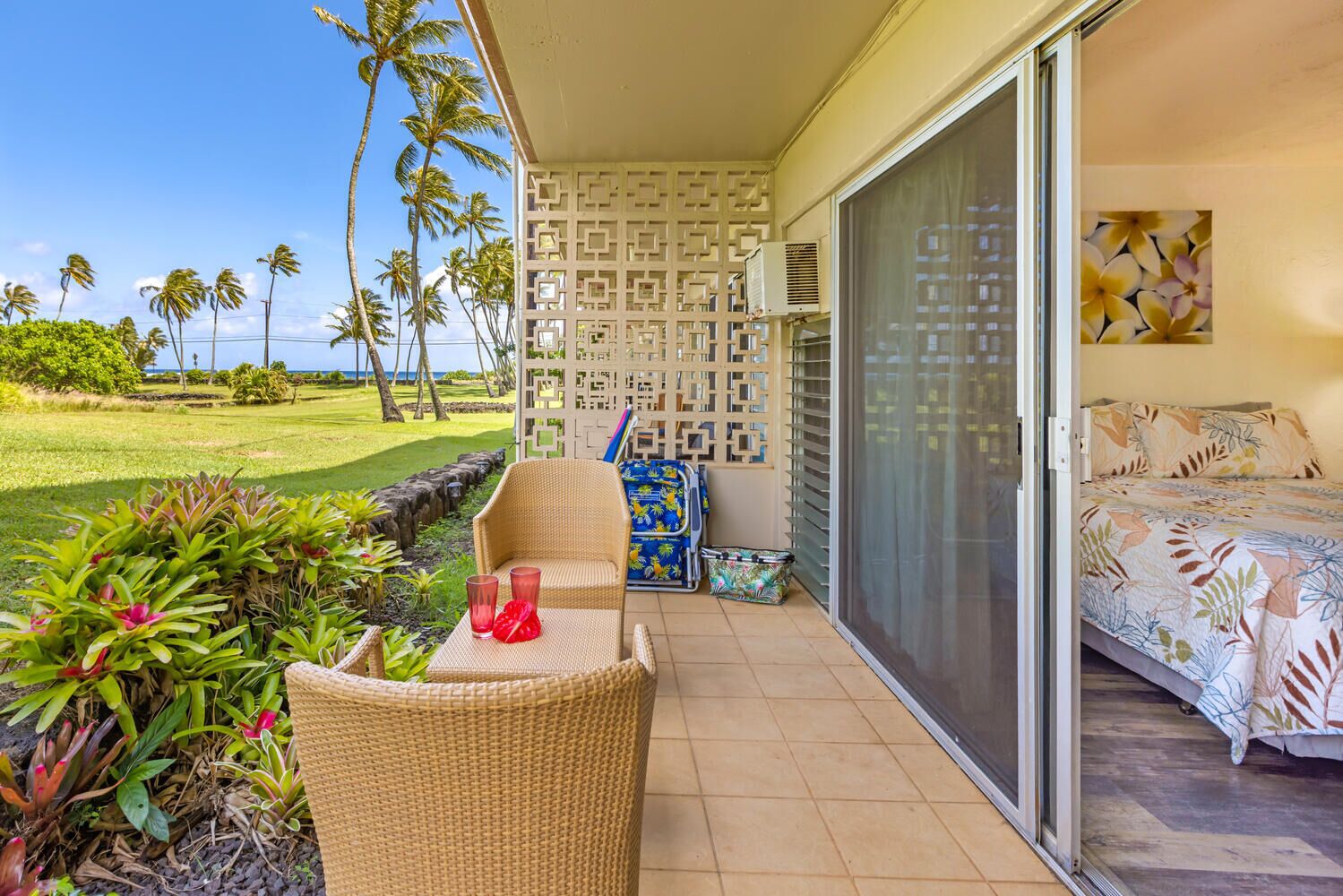 Prince Kuhio 133. Sweet Studio across the street from the Ocean