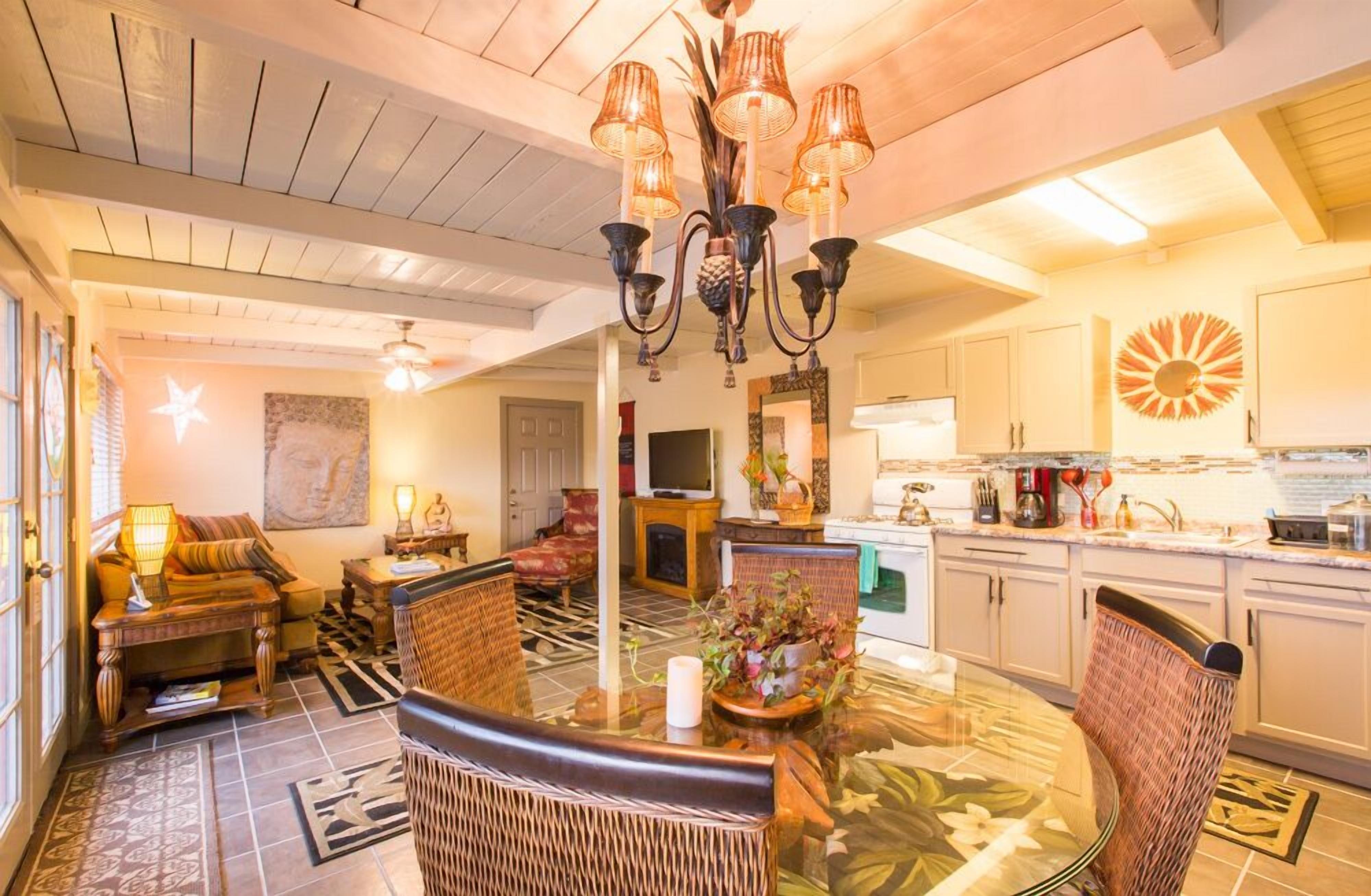 CLEAN and SERENE eco-friendly private cottage!