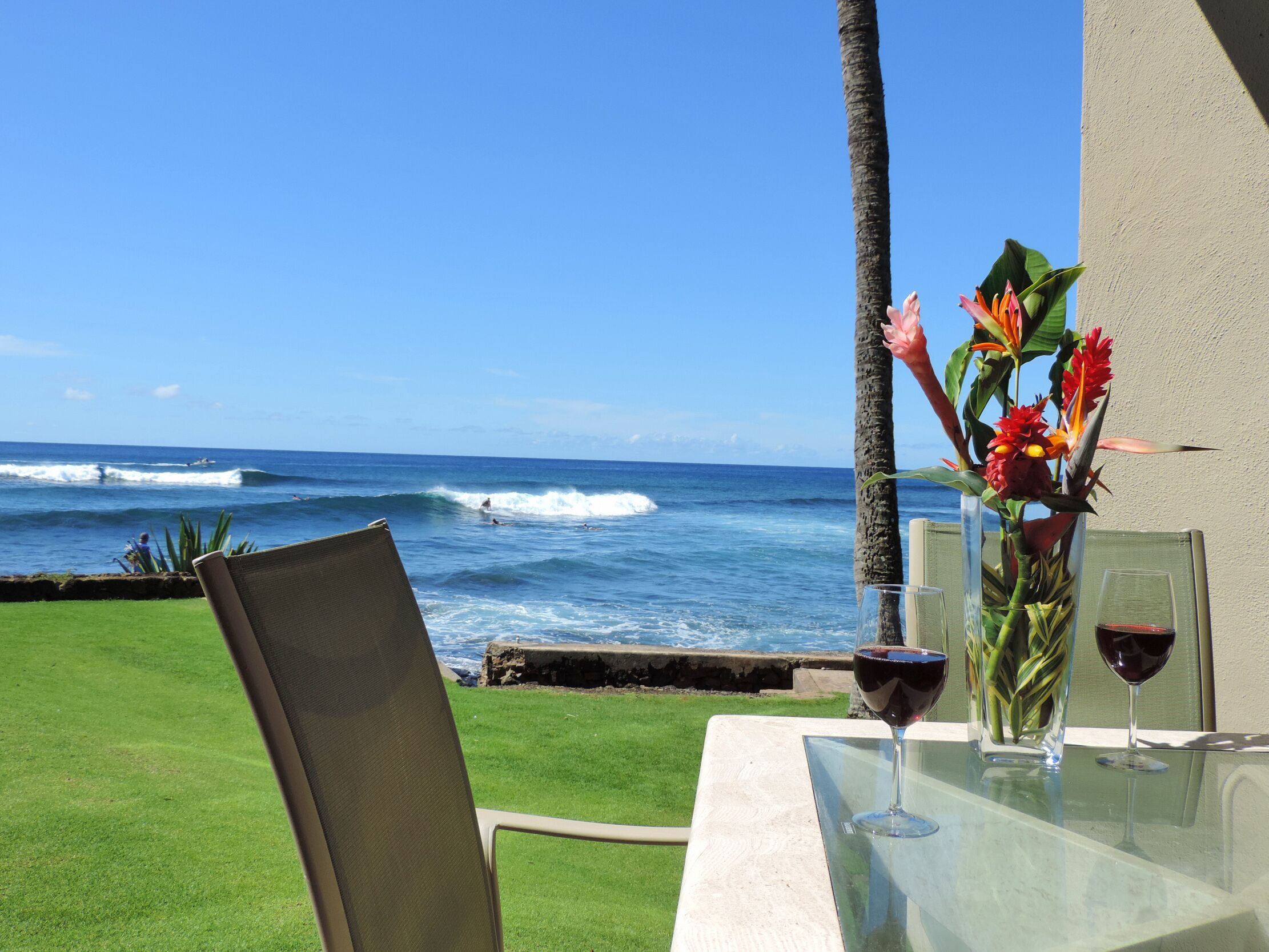 Kuhio Shores 119 - Two Bedroom Condo with White Water Ocean Views with A/C