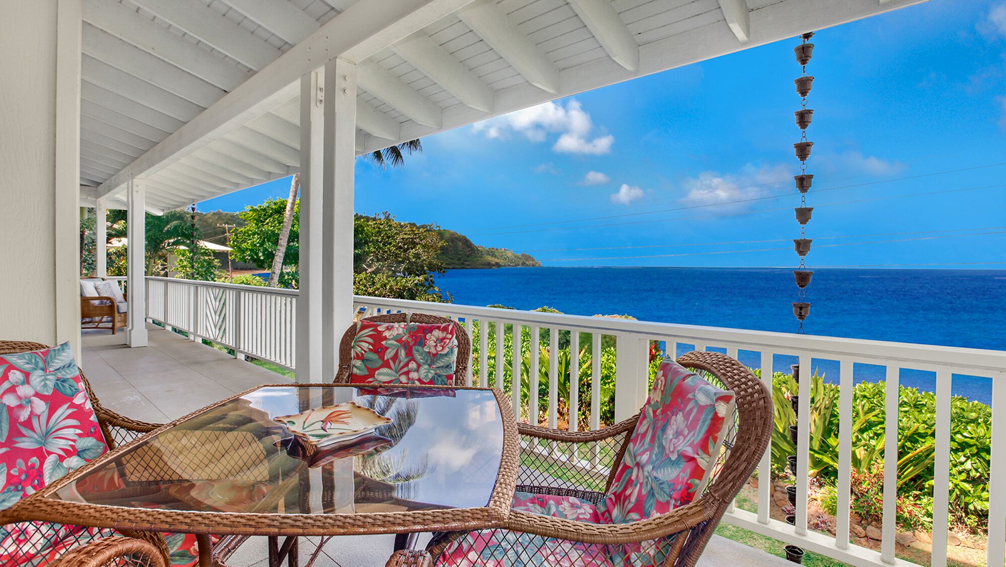 Anini Beach House - Oceanfront on Kauai's North Shore