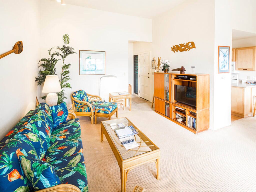 Ocean Edge Bliss w/Island Decor, Kitchen Ease, Lanai, Flat Screen, WiFi–Kaha Lani 327