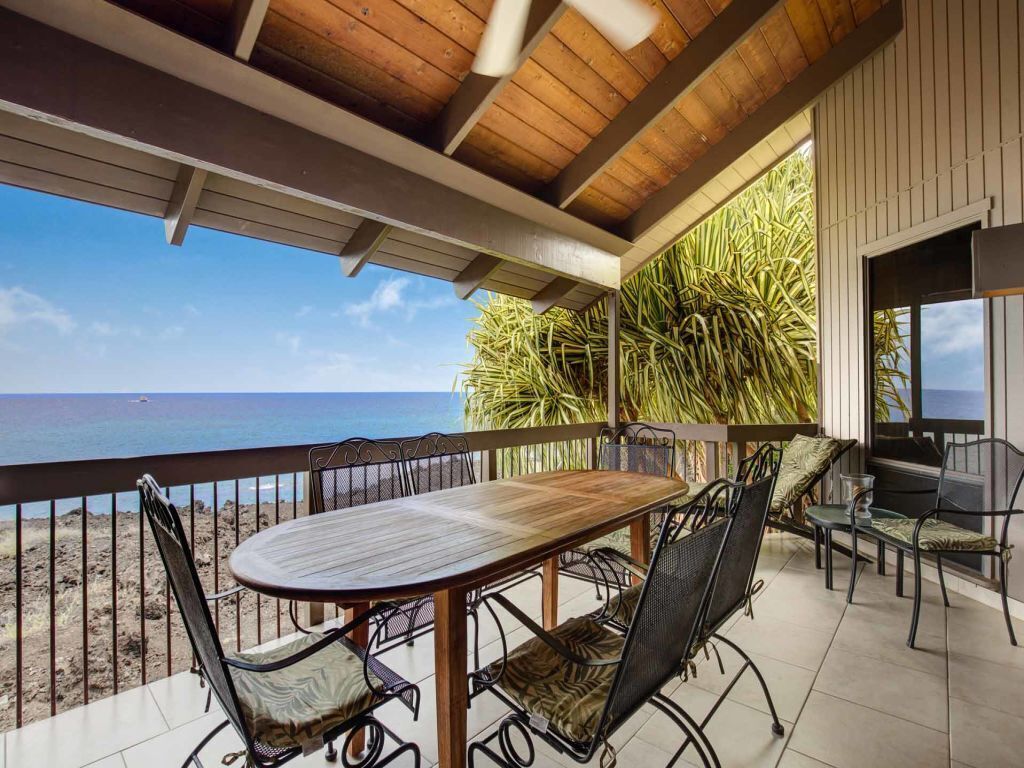 Paradise at Ocean Edge! Chic Kitchen+Bath, Lanai w/Wet Bar, WiFi, TV, Laundry Kanaloa 3204