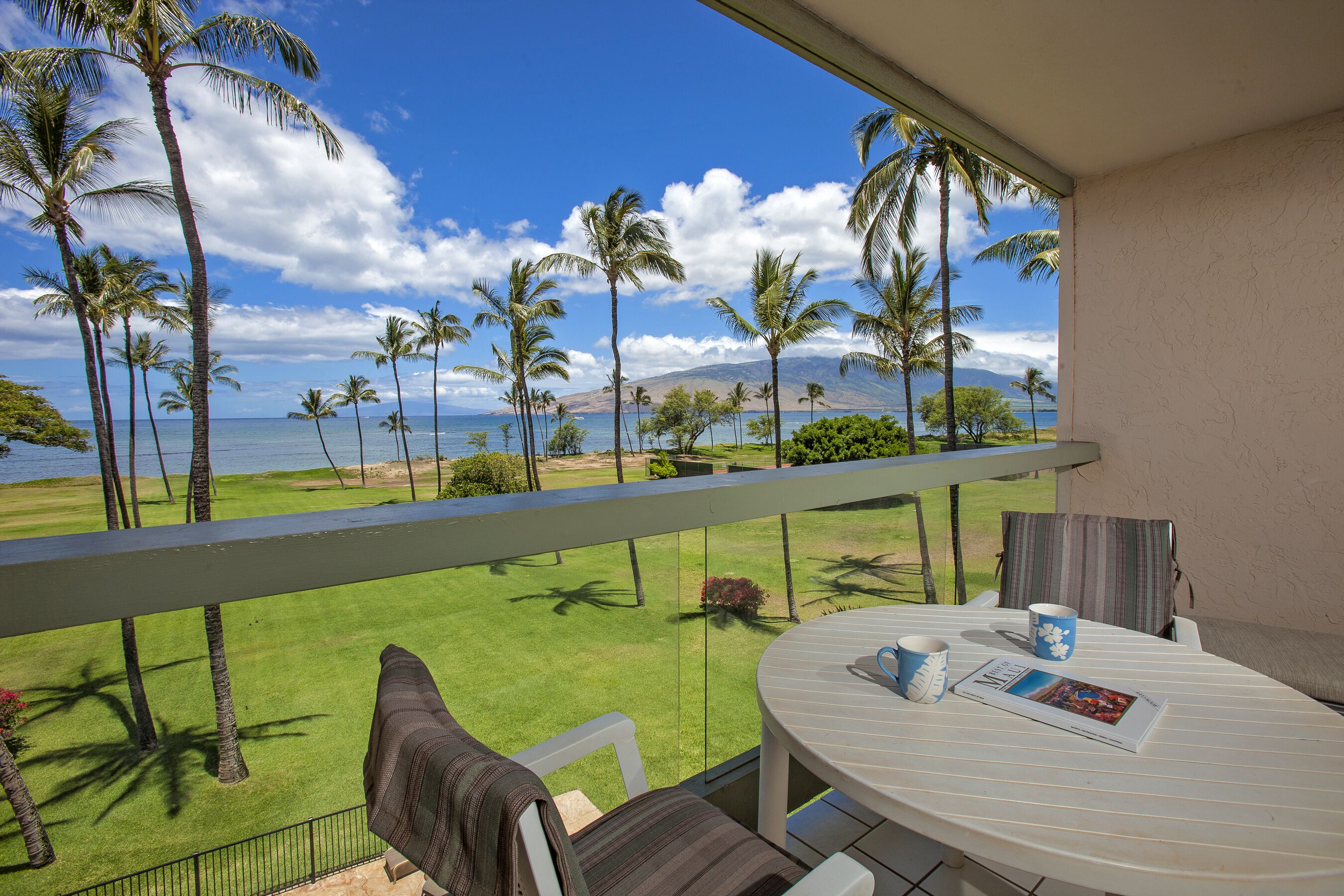 Leina'ala 401: 1 bedroom condo with 4th floor Ocean front views in N Kihei