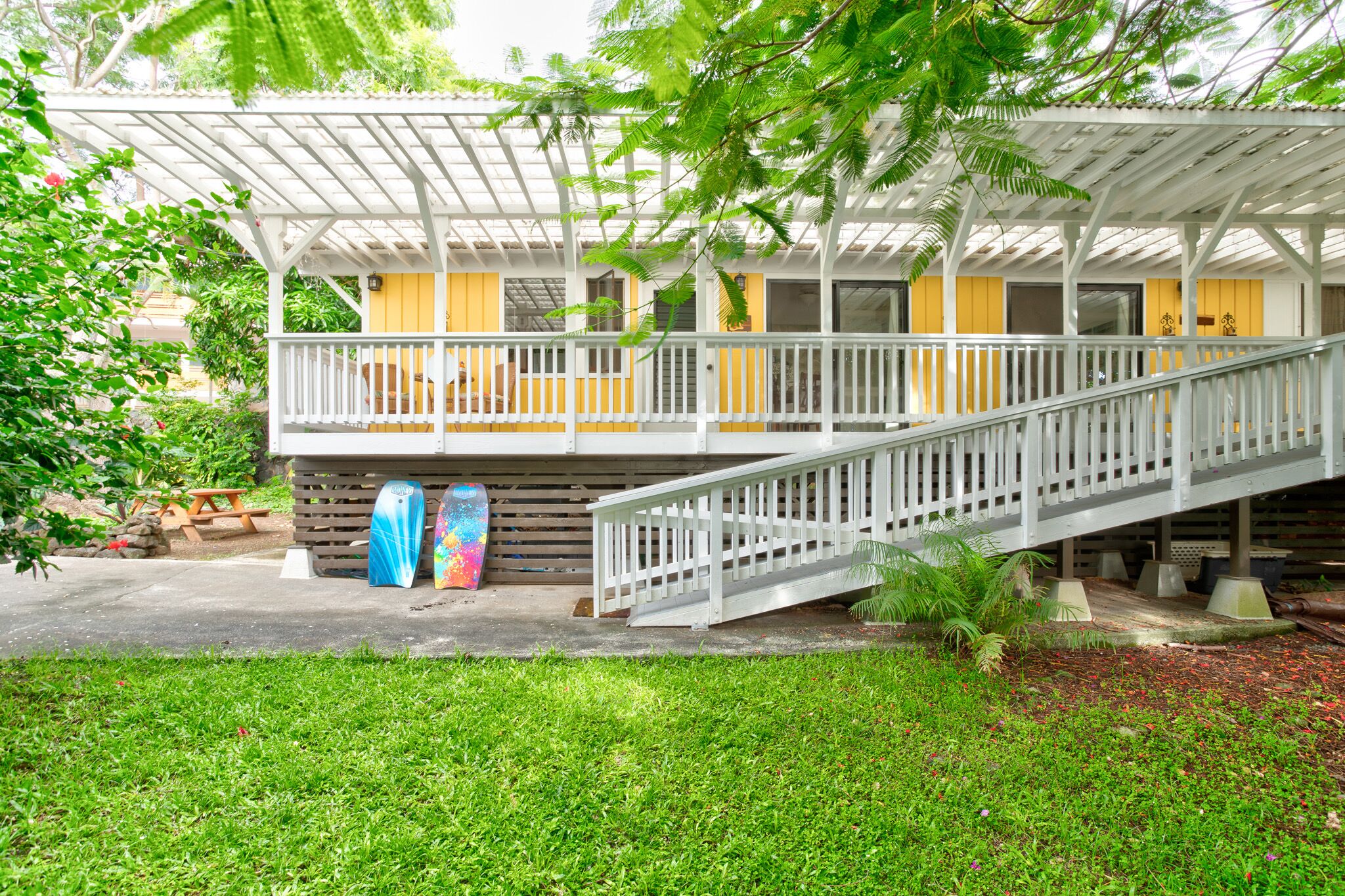 Adorable Guest Cottage with Lanai -sleeps 3