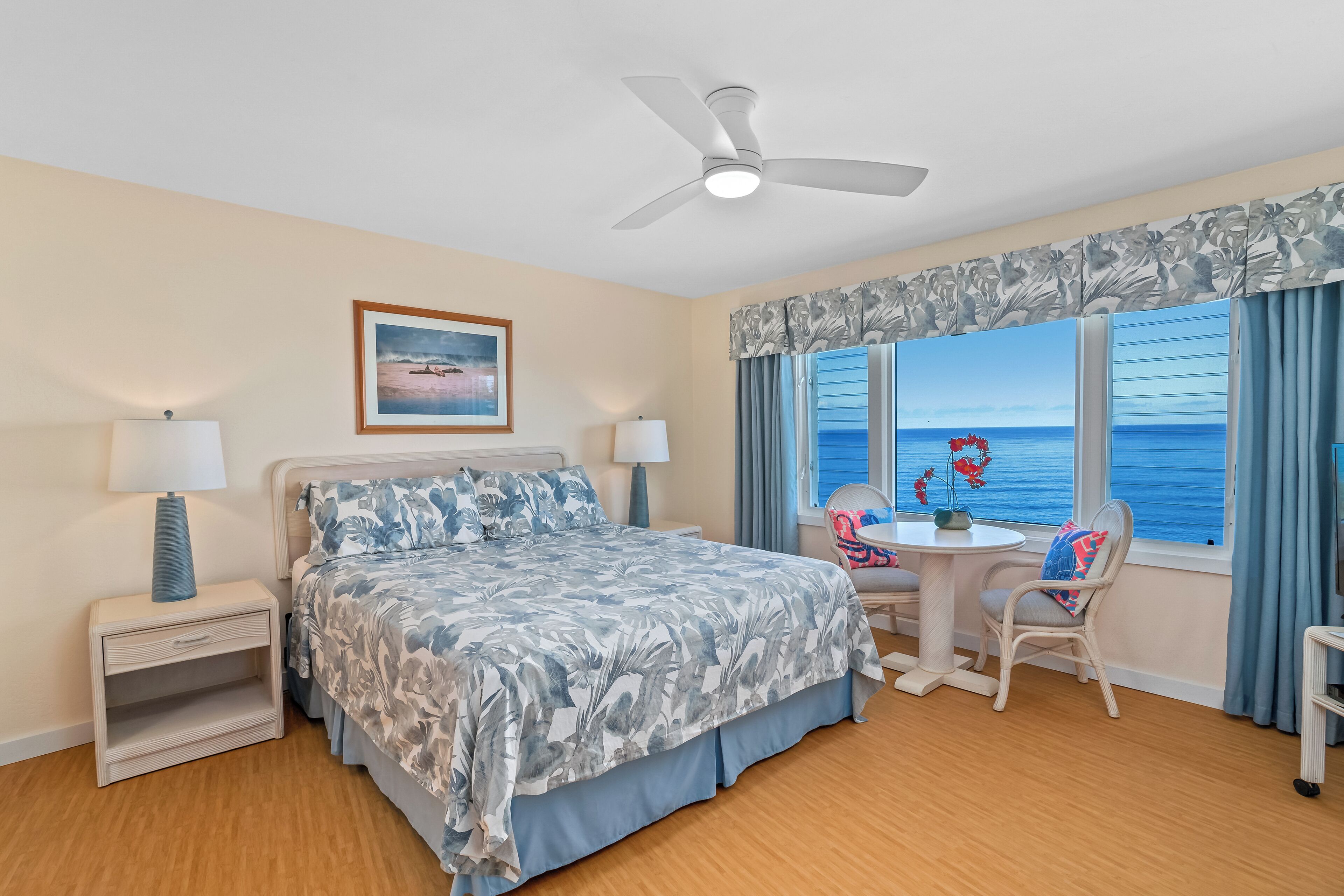 BEST LOCATION - Spectacular OCEANFRONT Views from EVERY Room - No Stairs