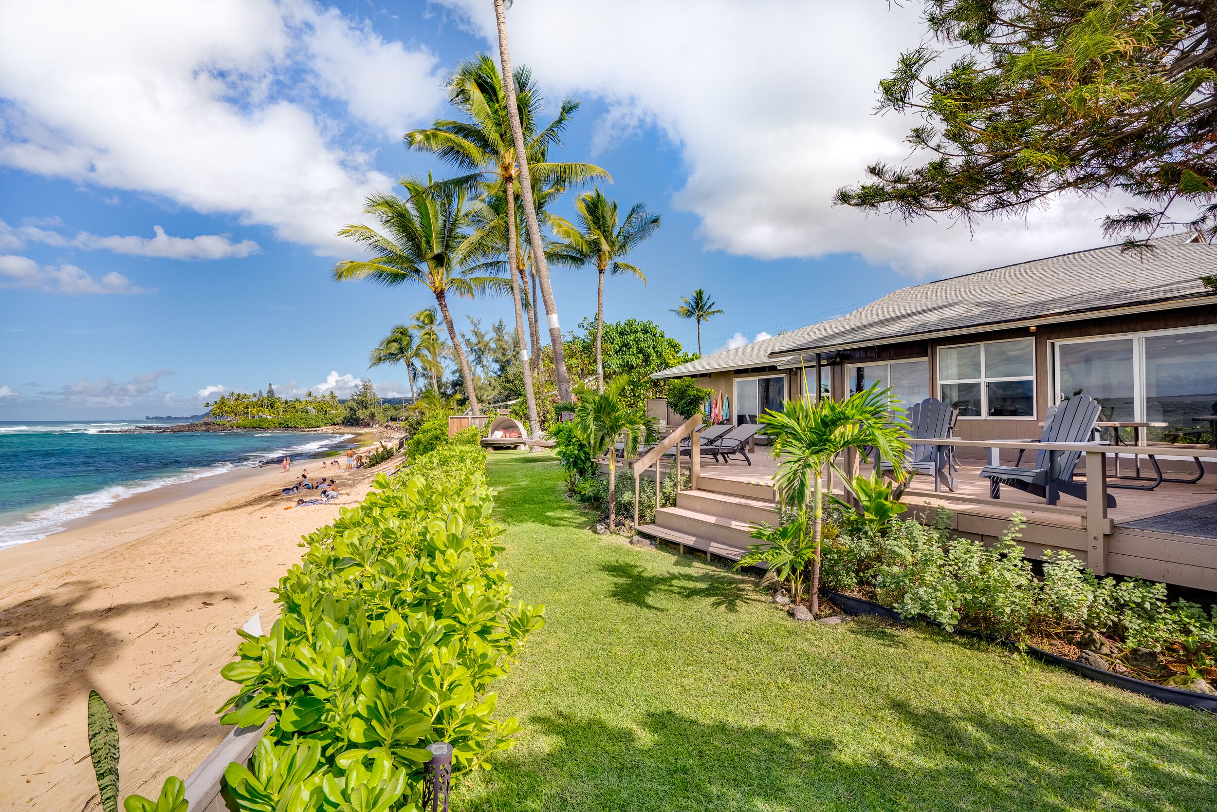 Laniakea Beach House – Oceanfront Bliss on Oahu’s Turtle Beach