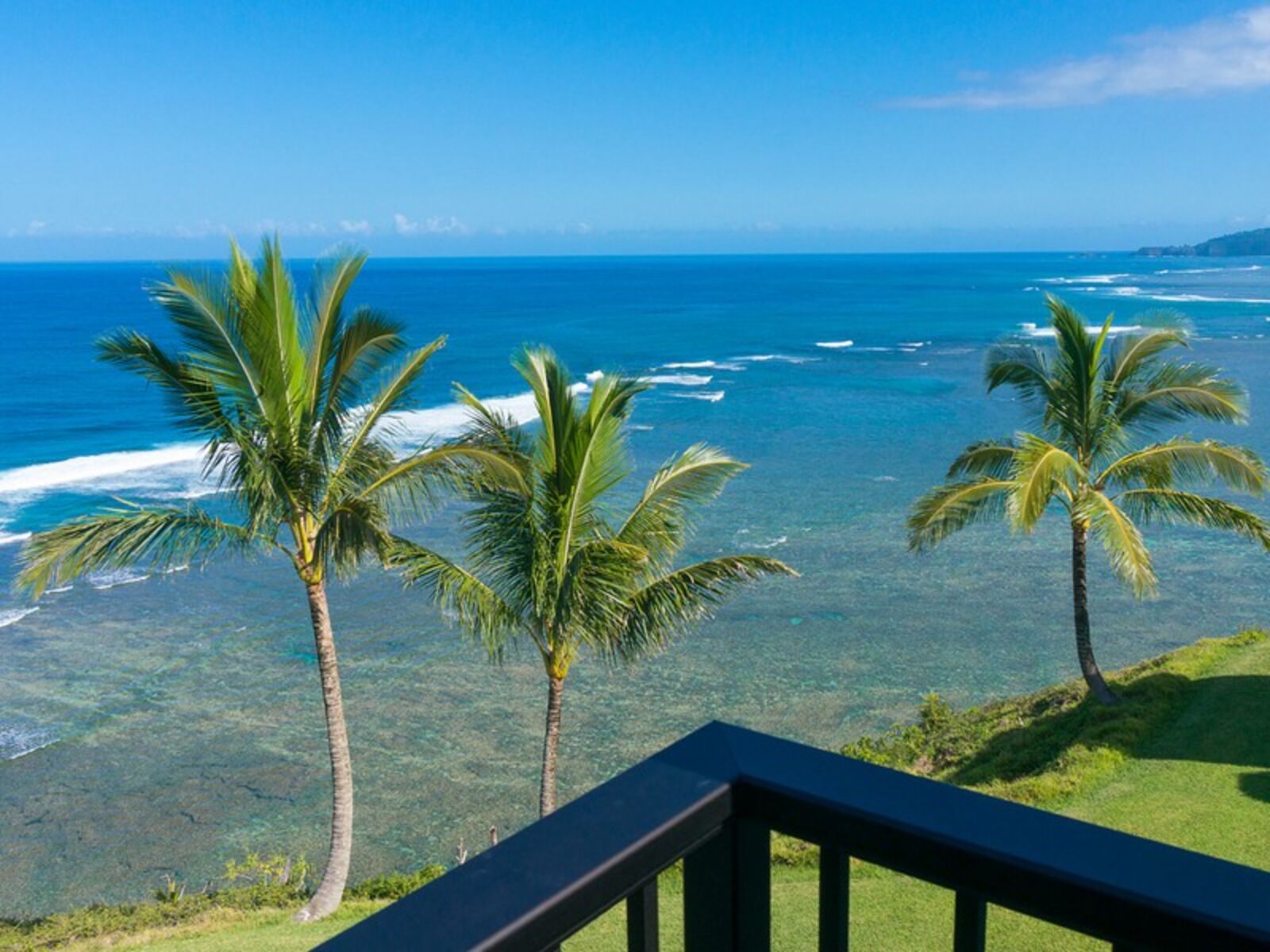 C8: 1 bedroom, top floor, oceanfront