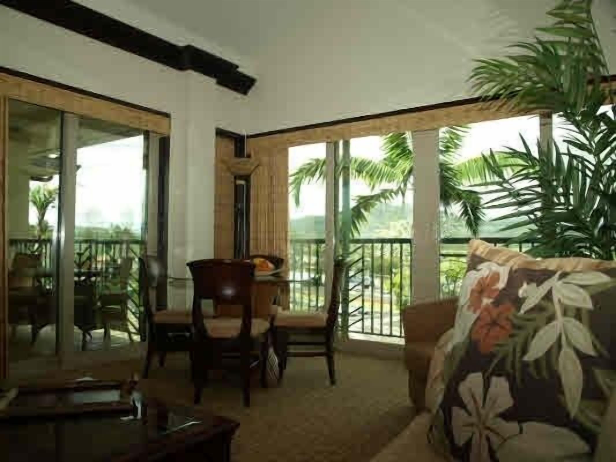 Top Floor corner unit in main building !