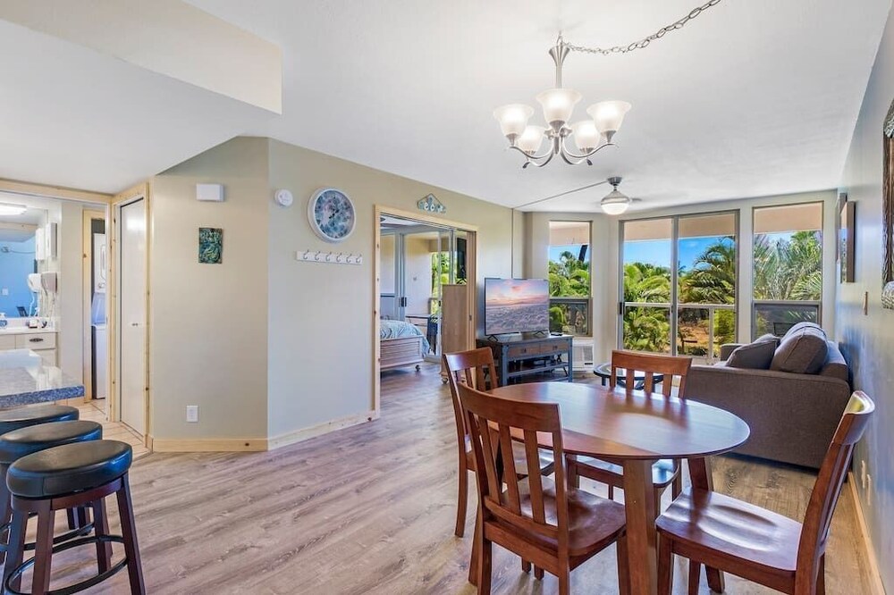 Maui Banyan G-203 1 Bedroom, Highly Desirable G Building! Steps to the Ocean!