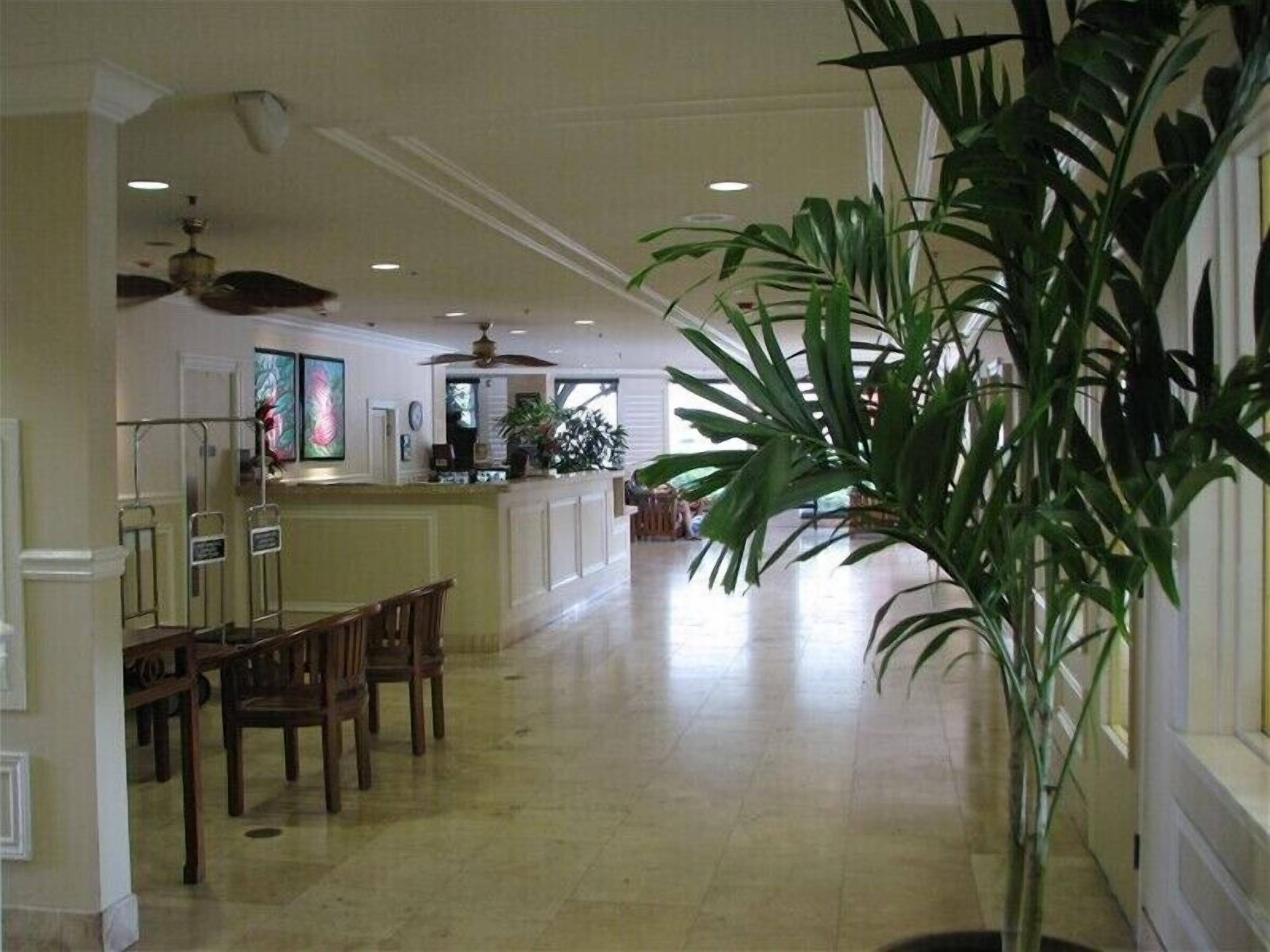 Waikiki Grand Across from Waikiki Beach & Zoo in the heart of Waikiki!
