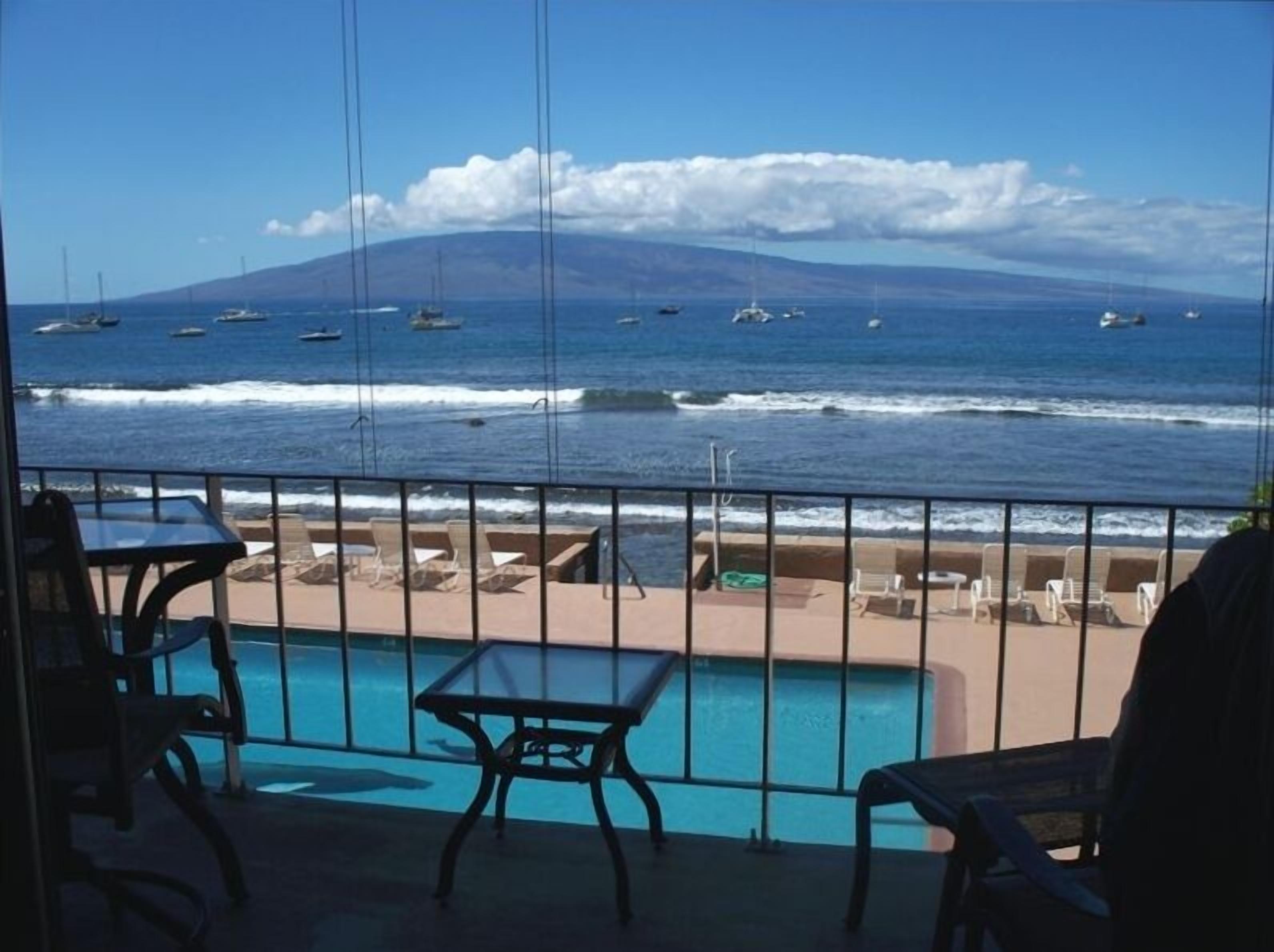 Spectacular View 1 Bedroom Condo on the ocean, Lahaina, Maui: Direct from Owner