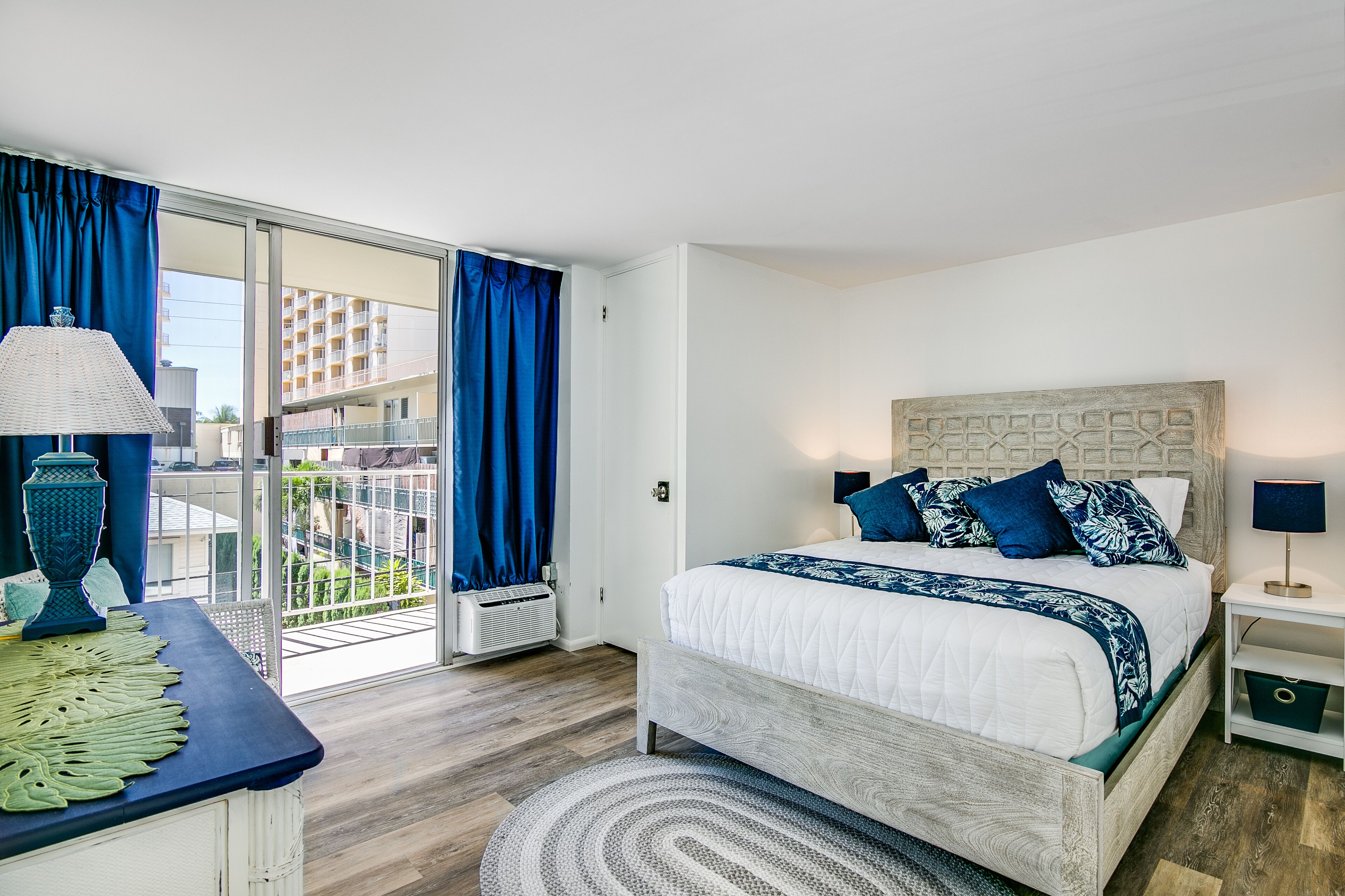 Stunning Waikiki Beach Retreat - 2 mins from Ocean