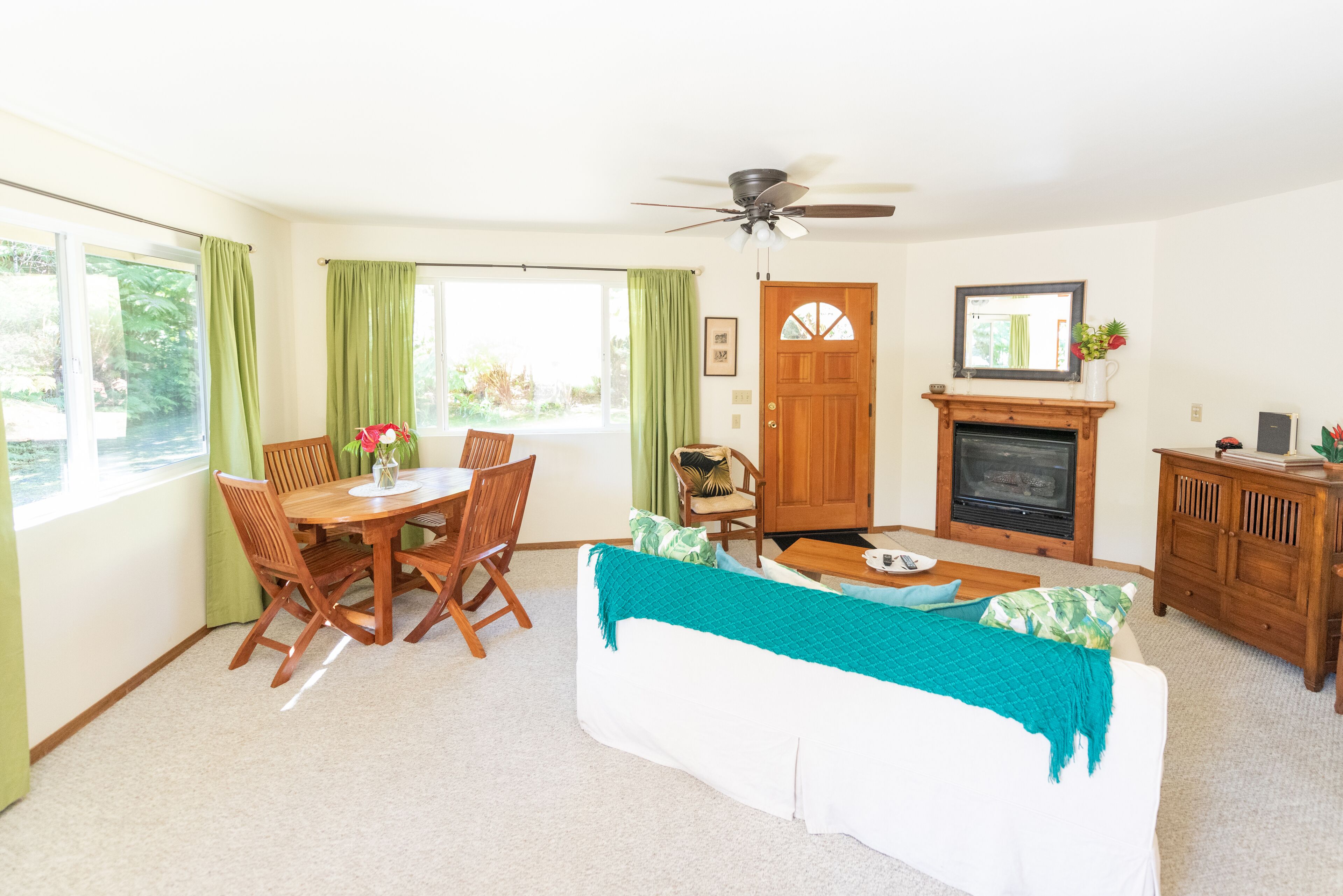Ama'u Lani Cottage minutes from Volcano Village & Hawaii Volcanoes National Park