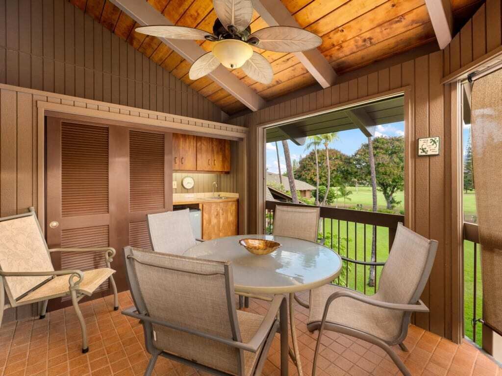 Enjoy Multiple Private Lanais W/AC–Kanaloa at Kona