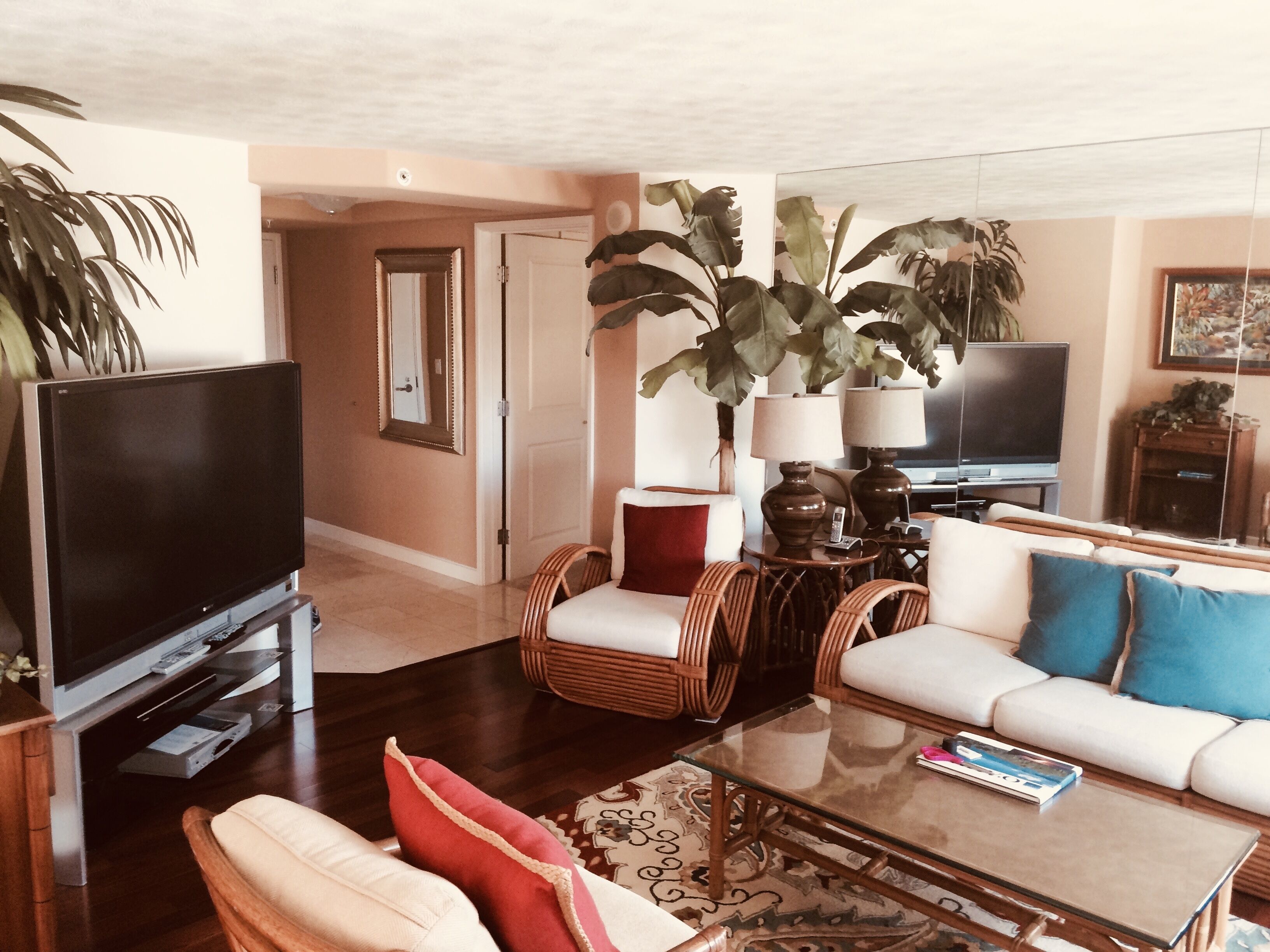 Elegant Windsor Waikiki Condo