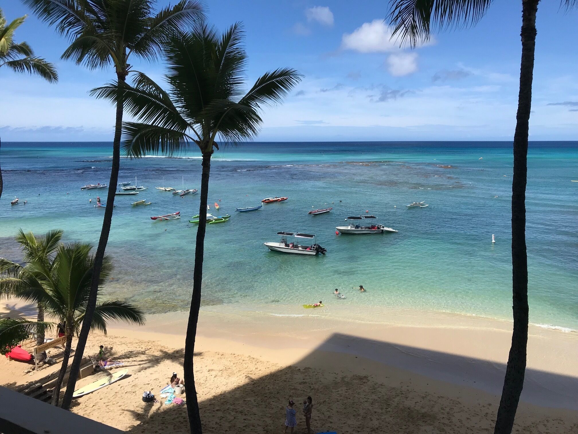 Waikiki Beachfront Rental (30 day min)