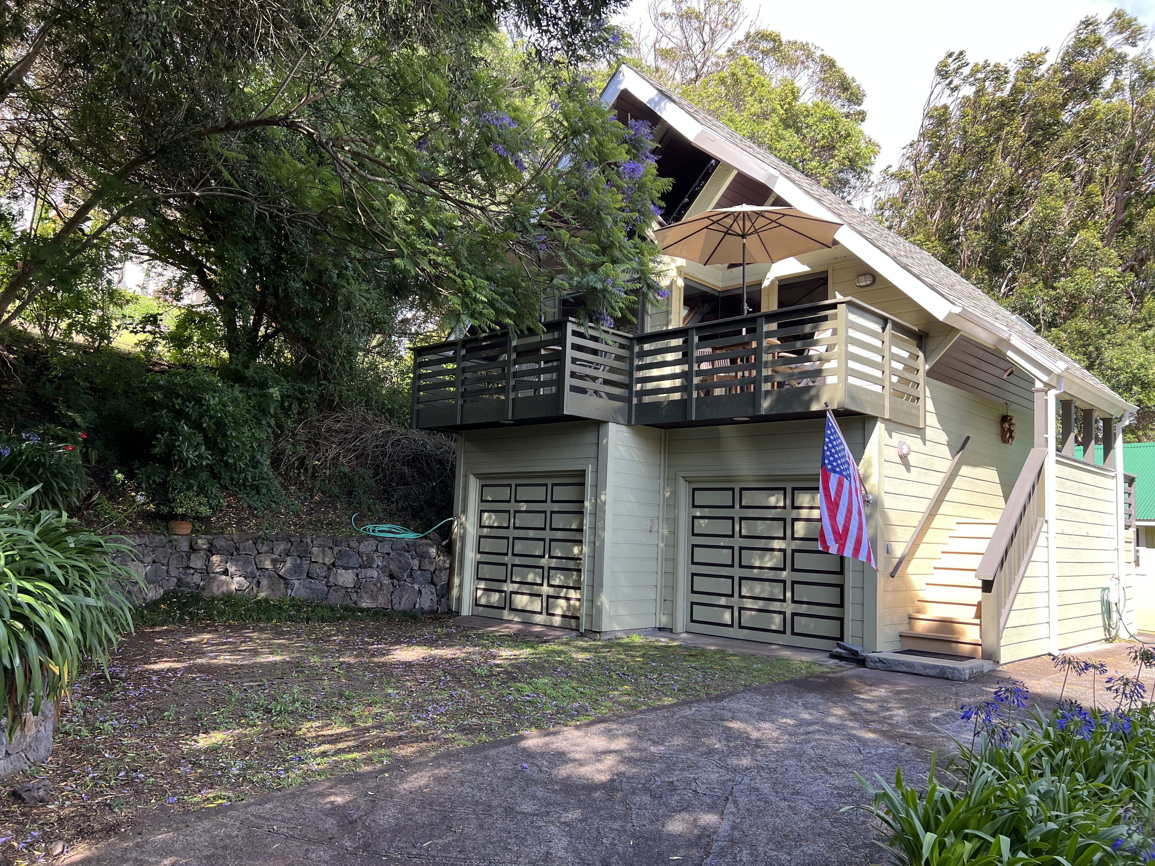 Captain's Quarters Cottage on Kamuela's Nob Hill