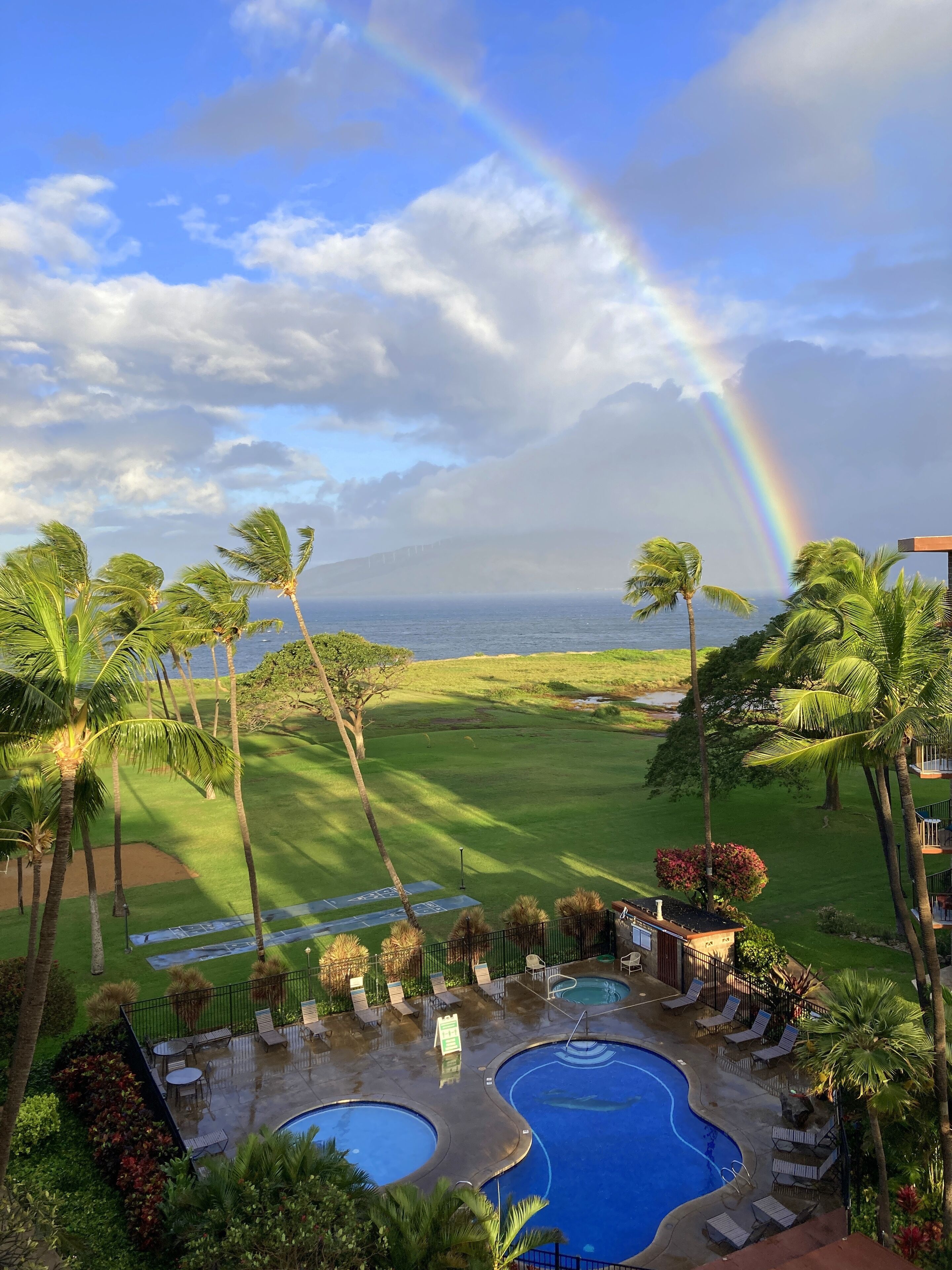 Oceanfront Kauhale Makai - Luxury 1 Bedroom ~ Central Air & Ocean View
