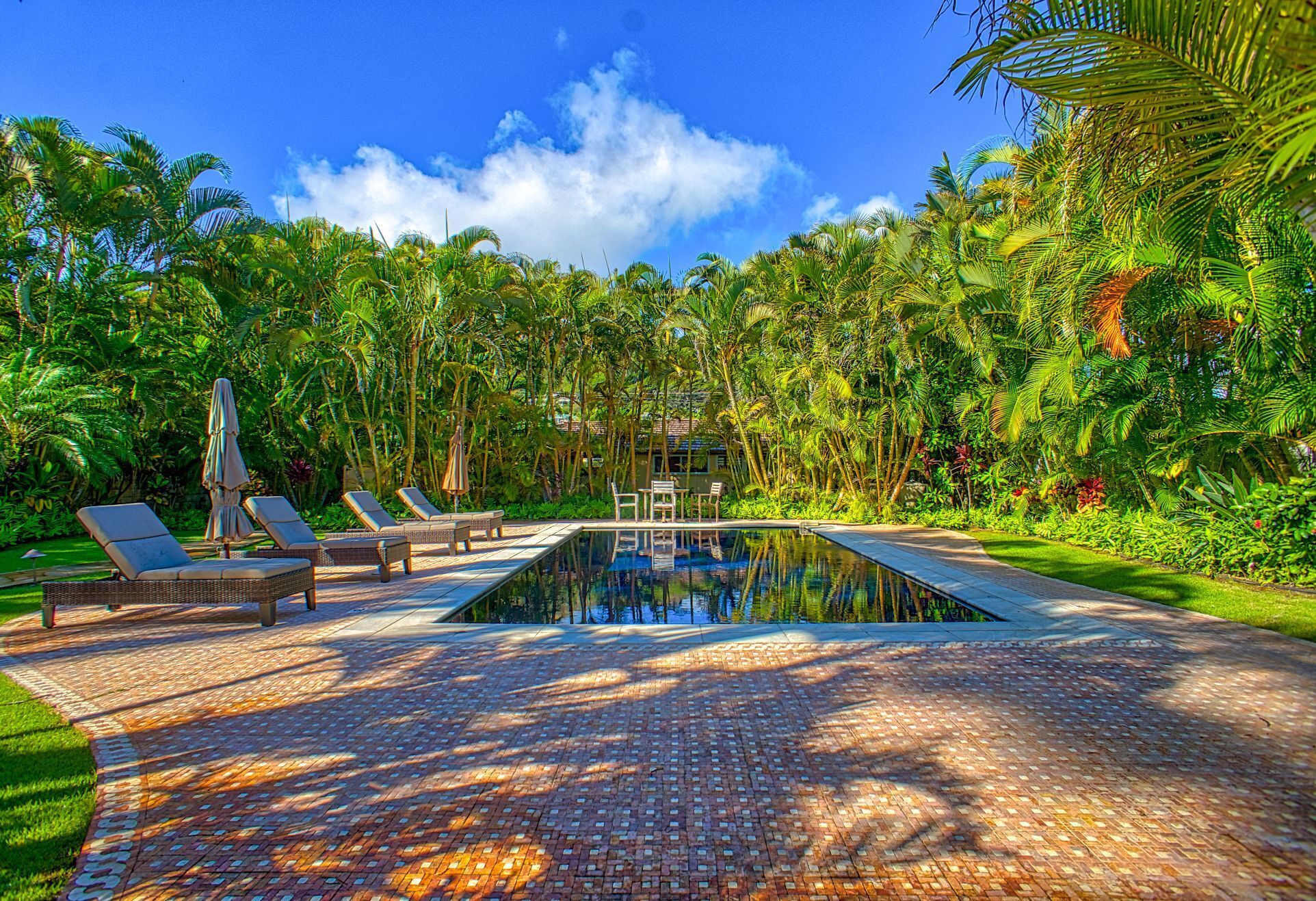 Naupaka Hale - Lanikai Beach Home & Cottage